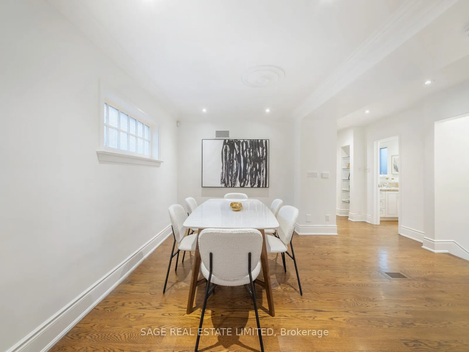 43 Lankin Blvd