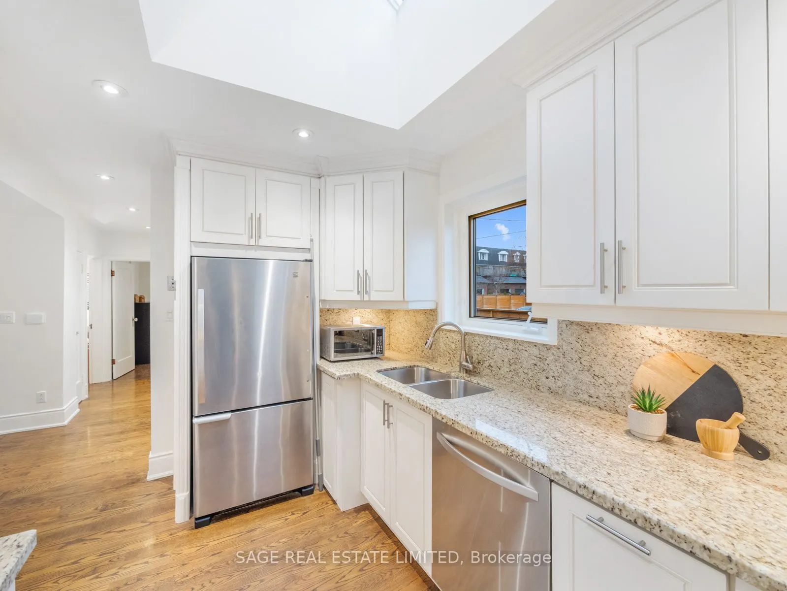 43 Lankin Blvd
