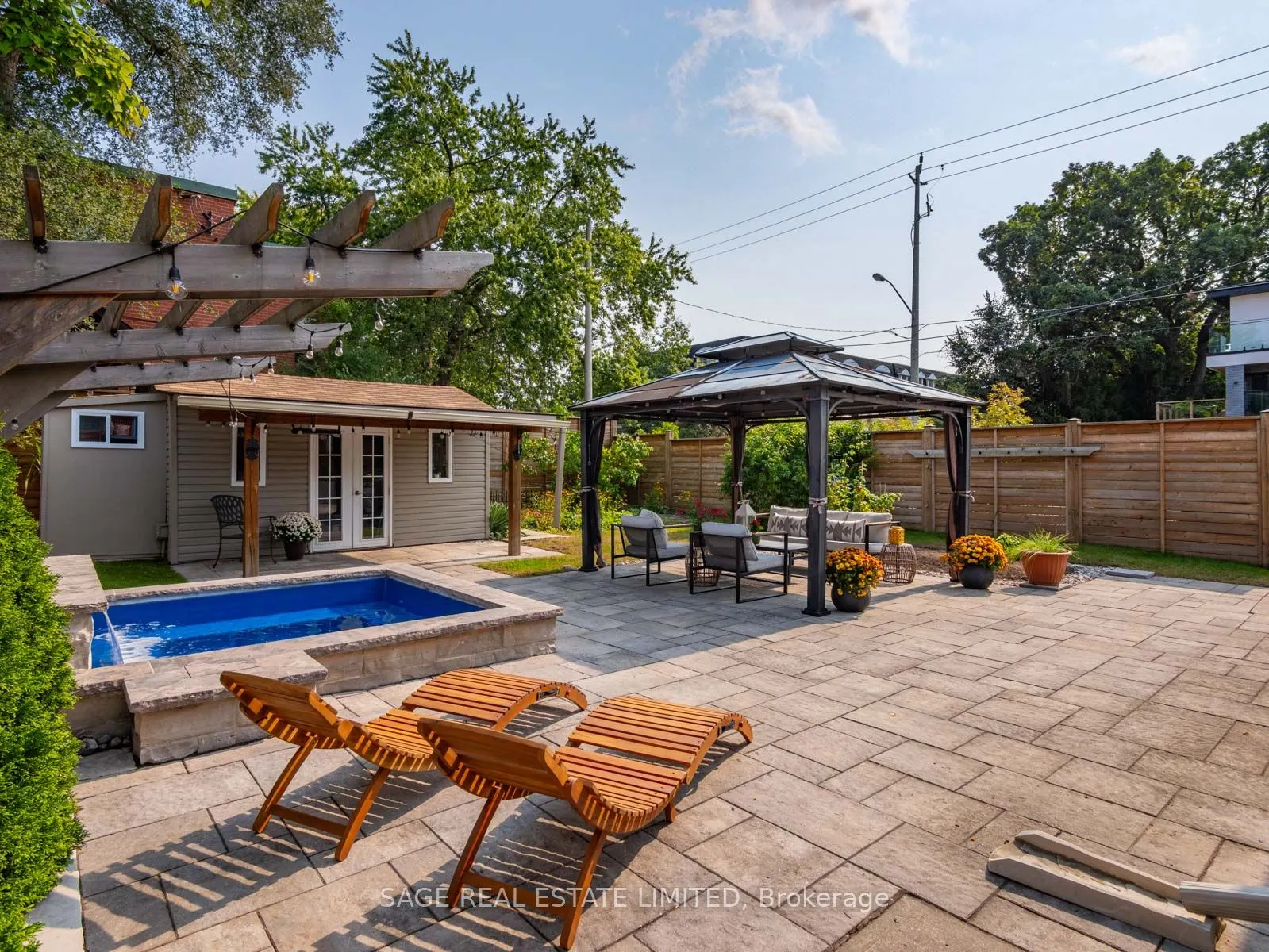 43 Lankin Blvd