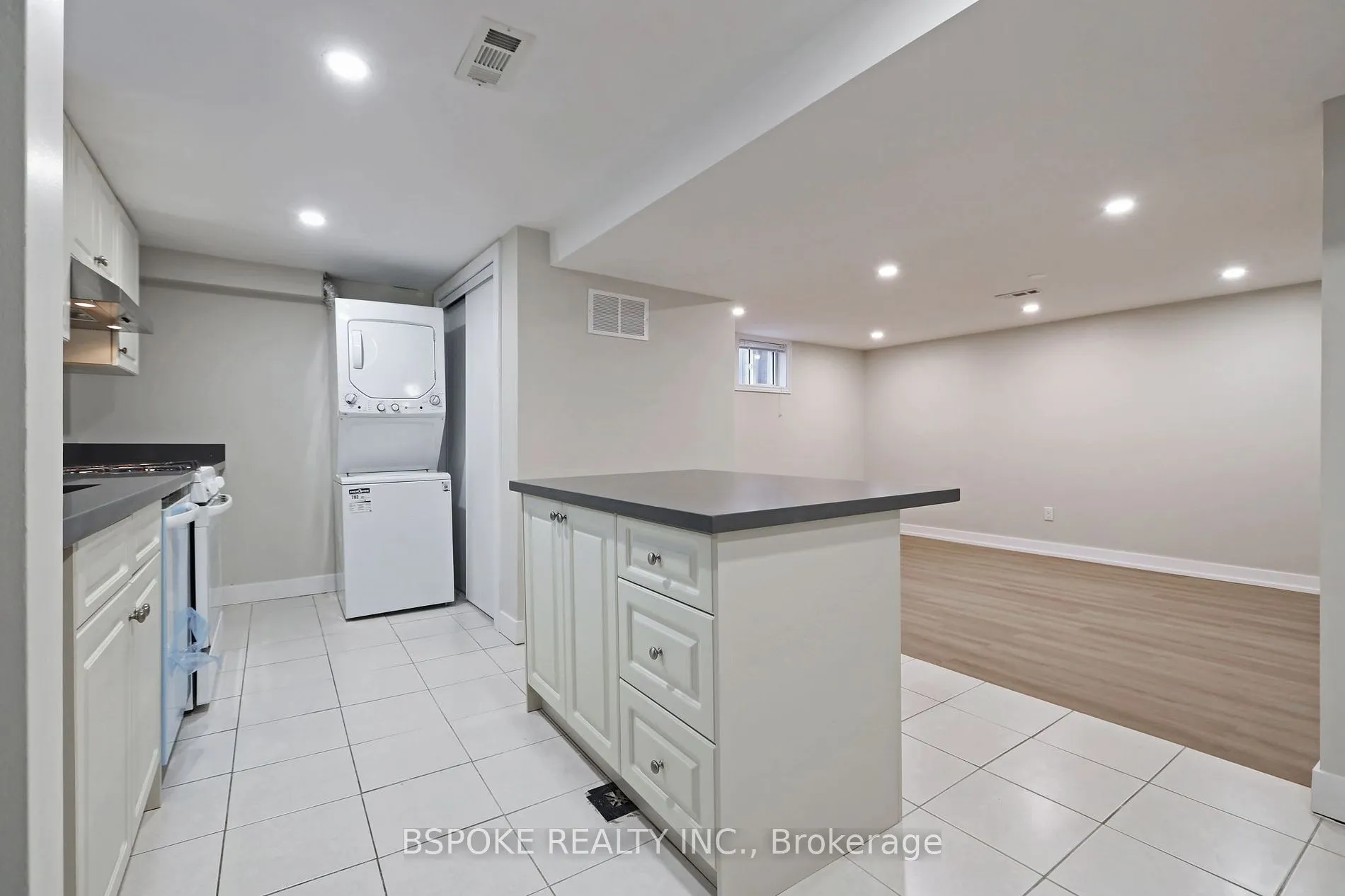 74 Valdez Crt, #Lower