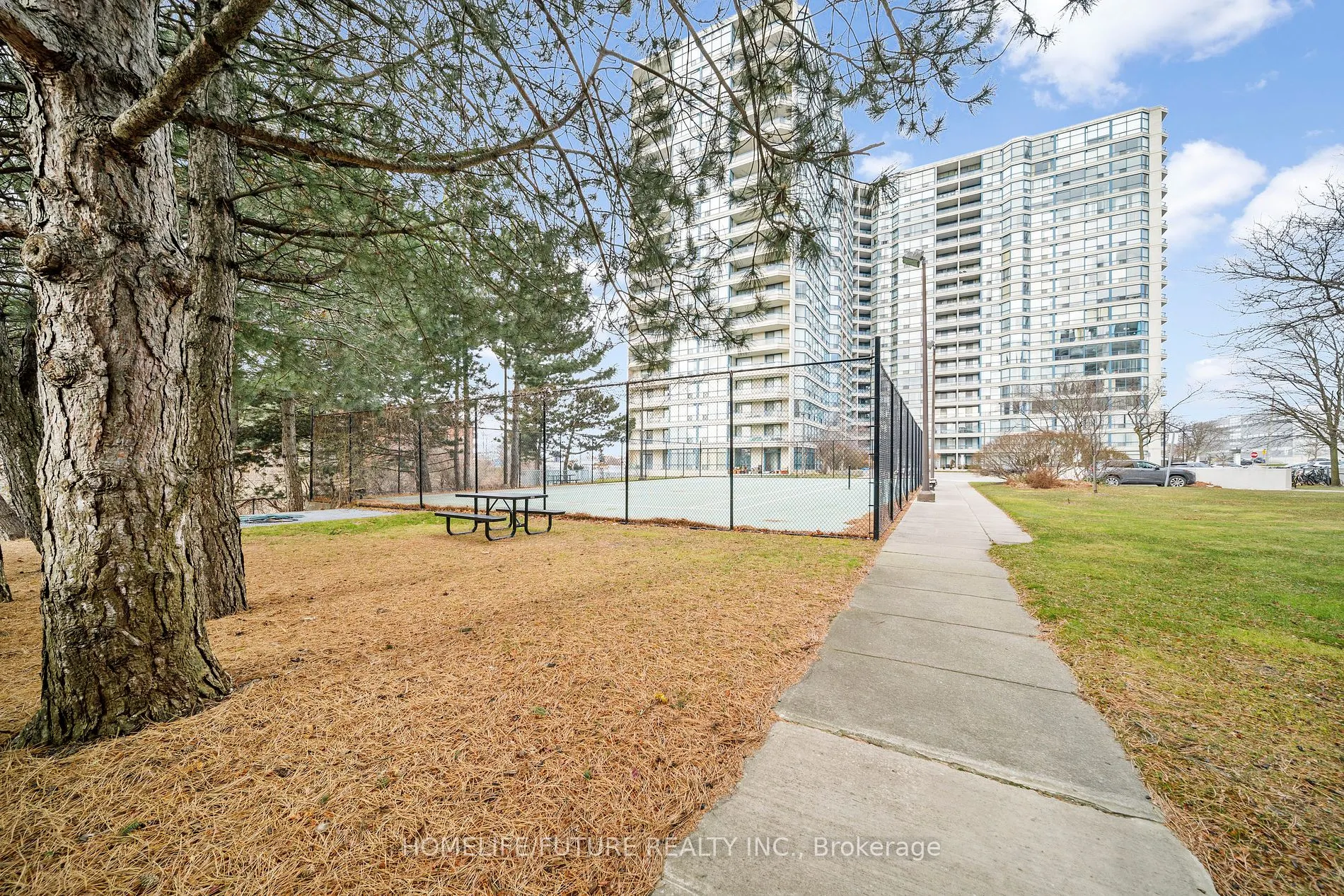 4725 Sheppard Ave E, #1516
