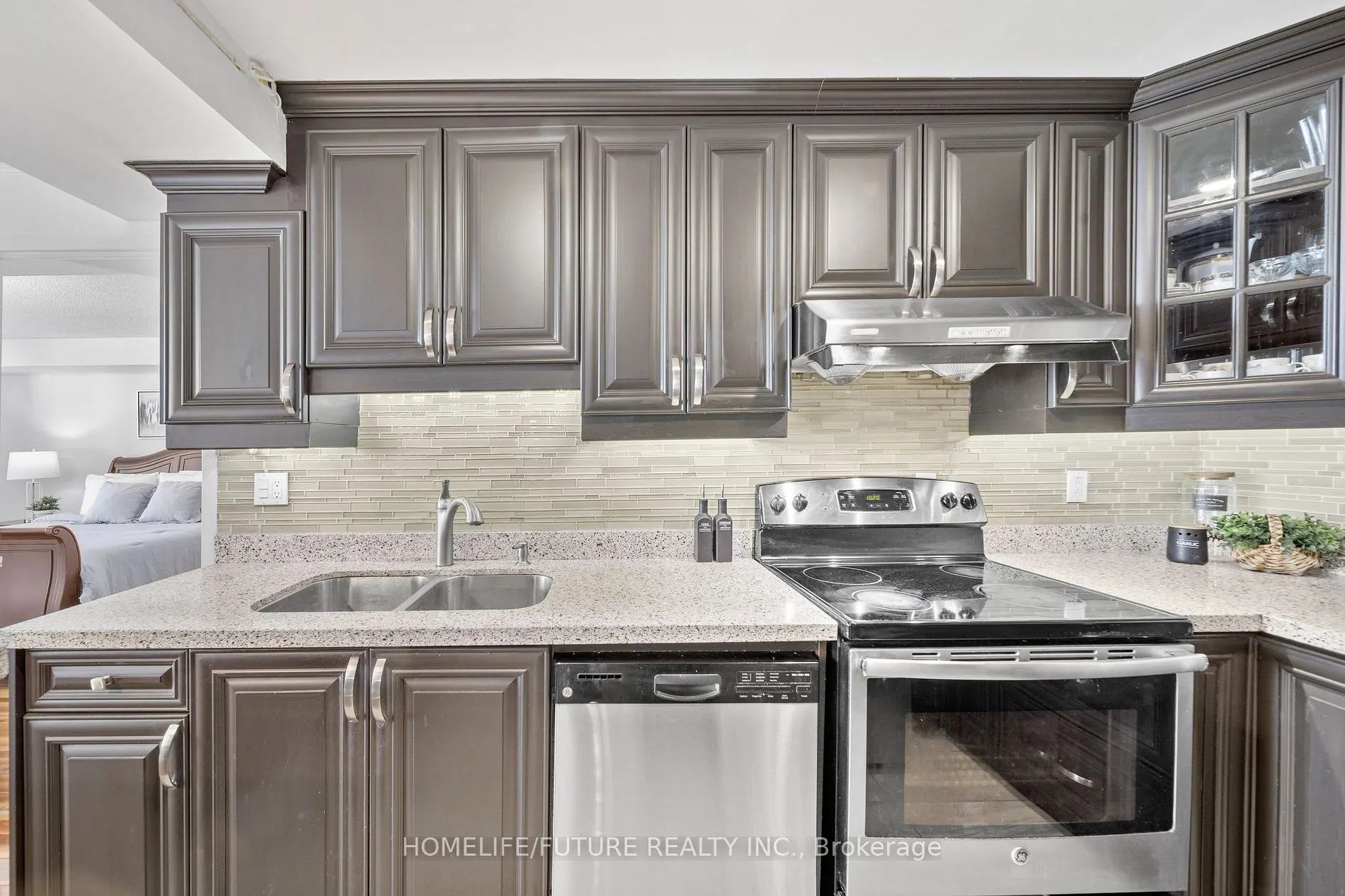 4725 Sheppard Ave E, #1516