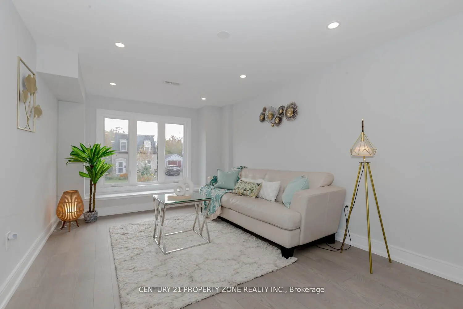 312 Anderson Ave