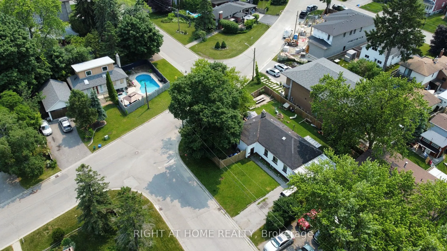 668 Marksbury Rd
