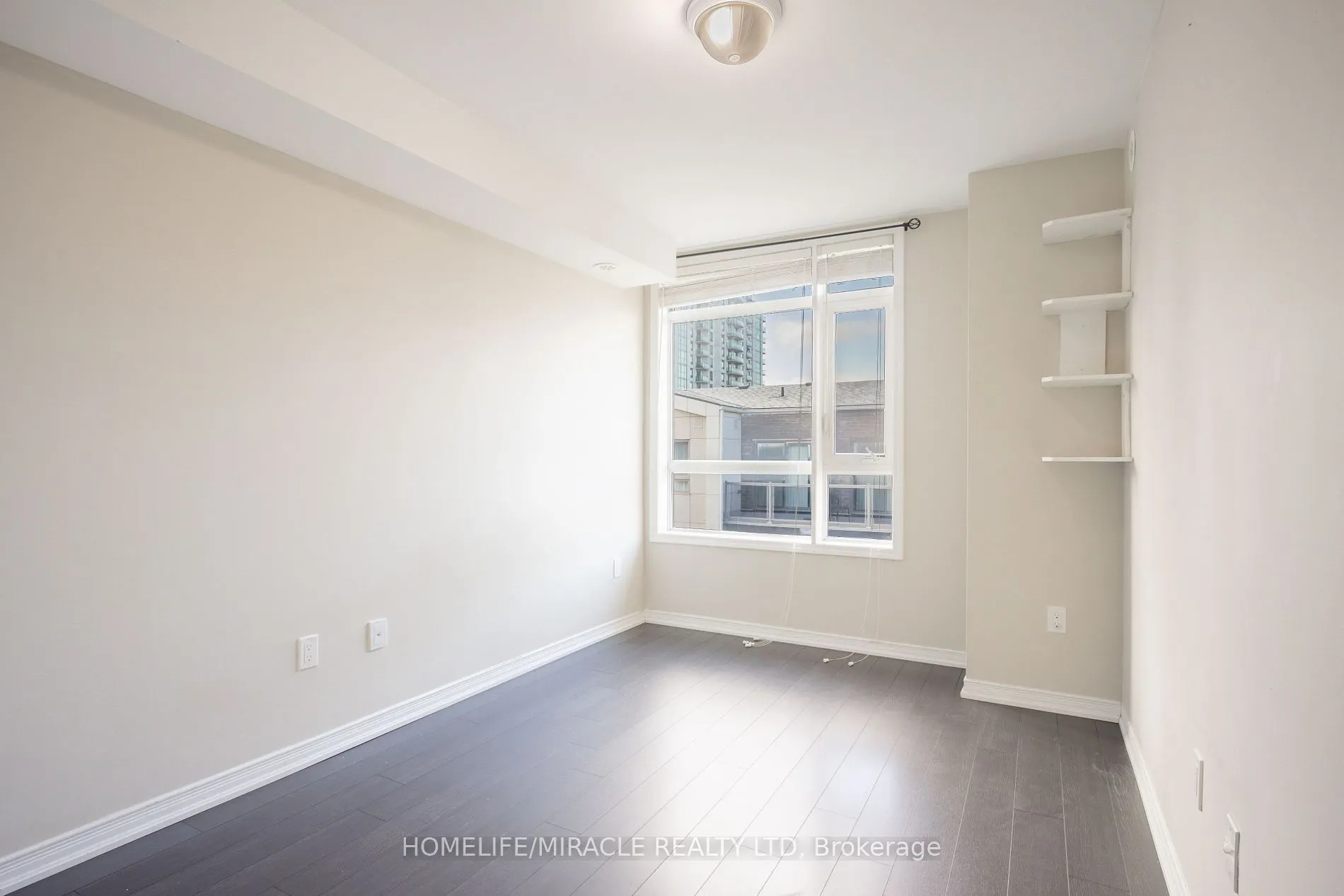 80 Orchid Place Dr, #307