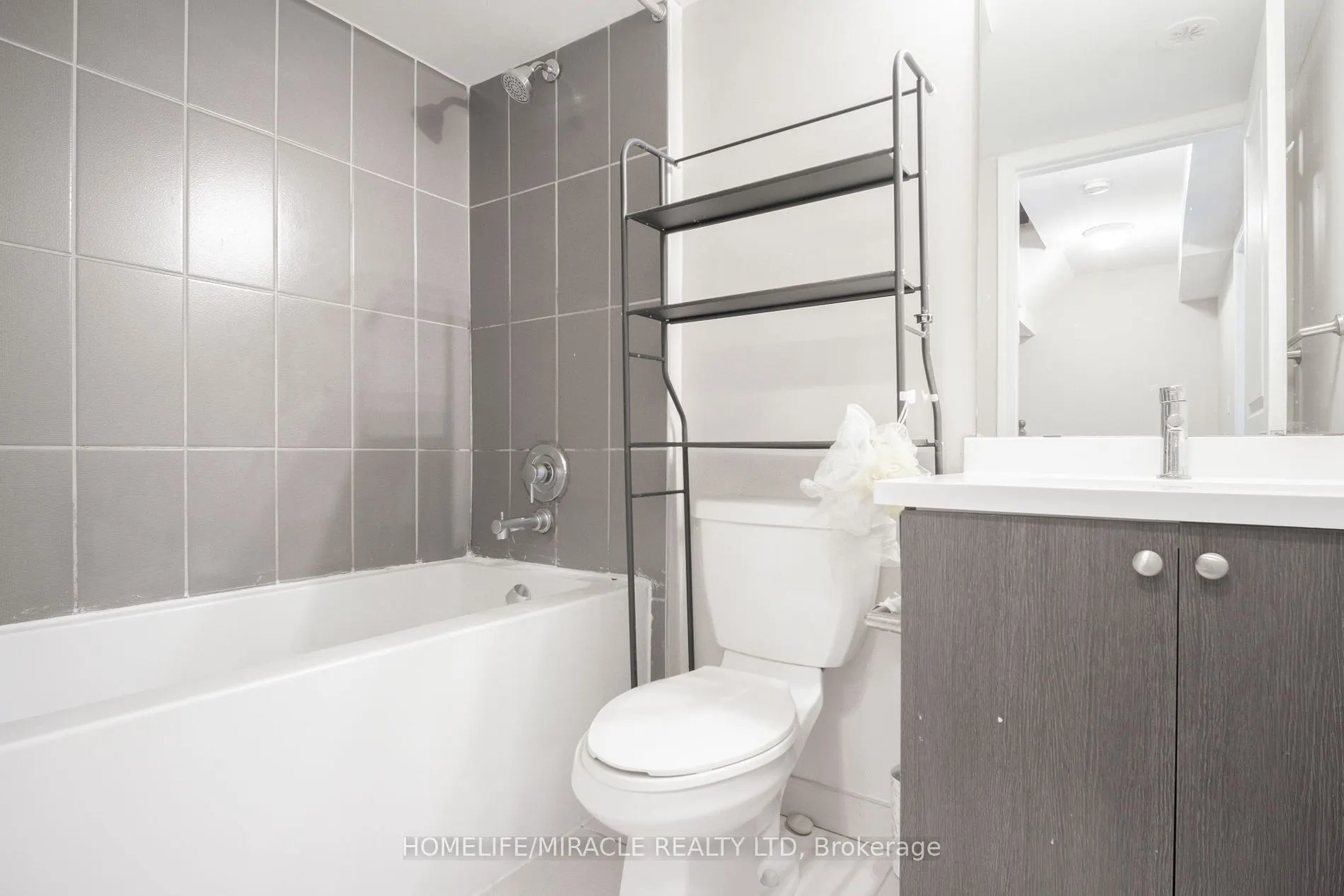 80 Orchid Place Dr, #307