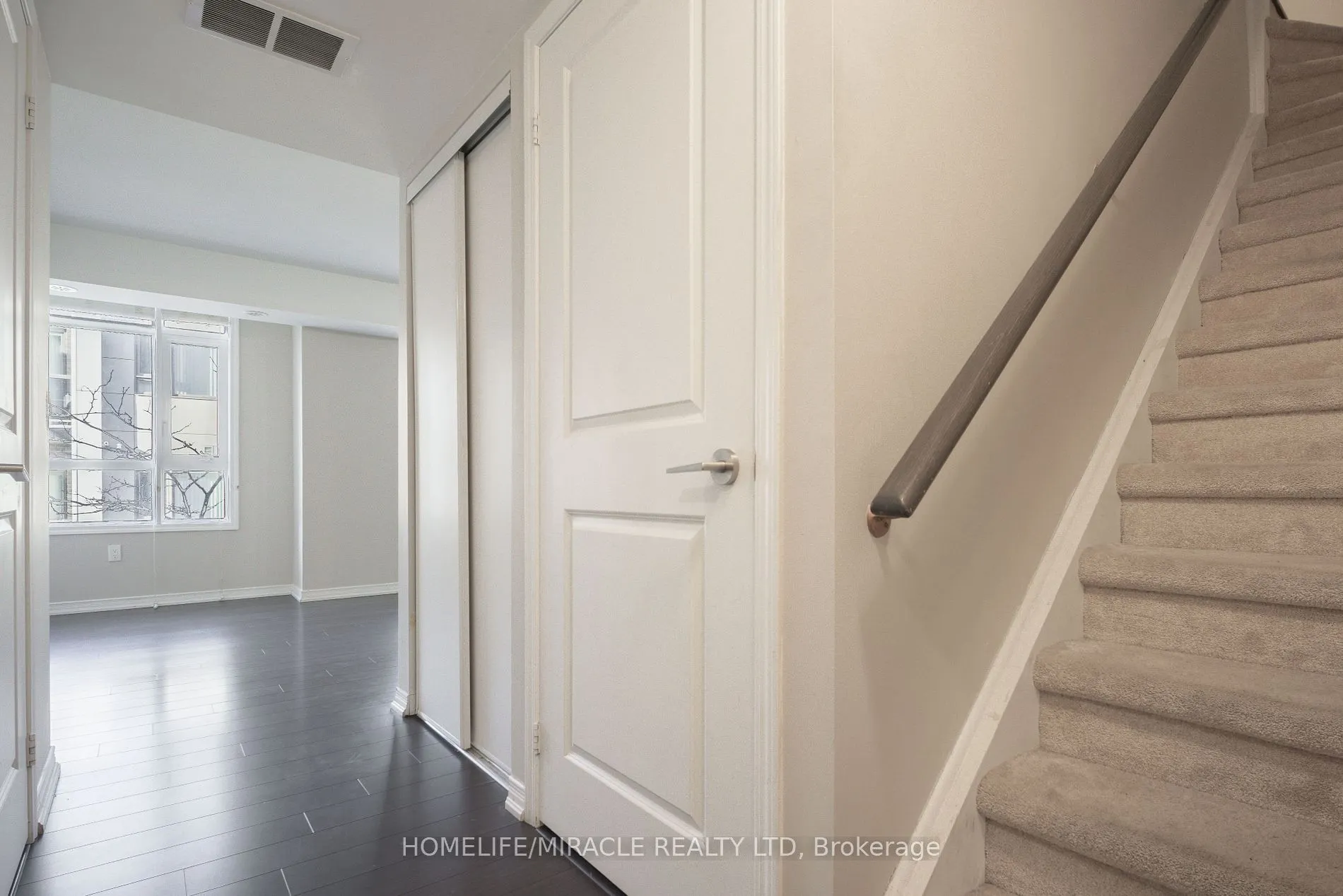 80 Orchid Place Dr, #307