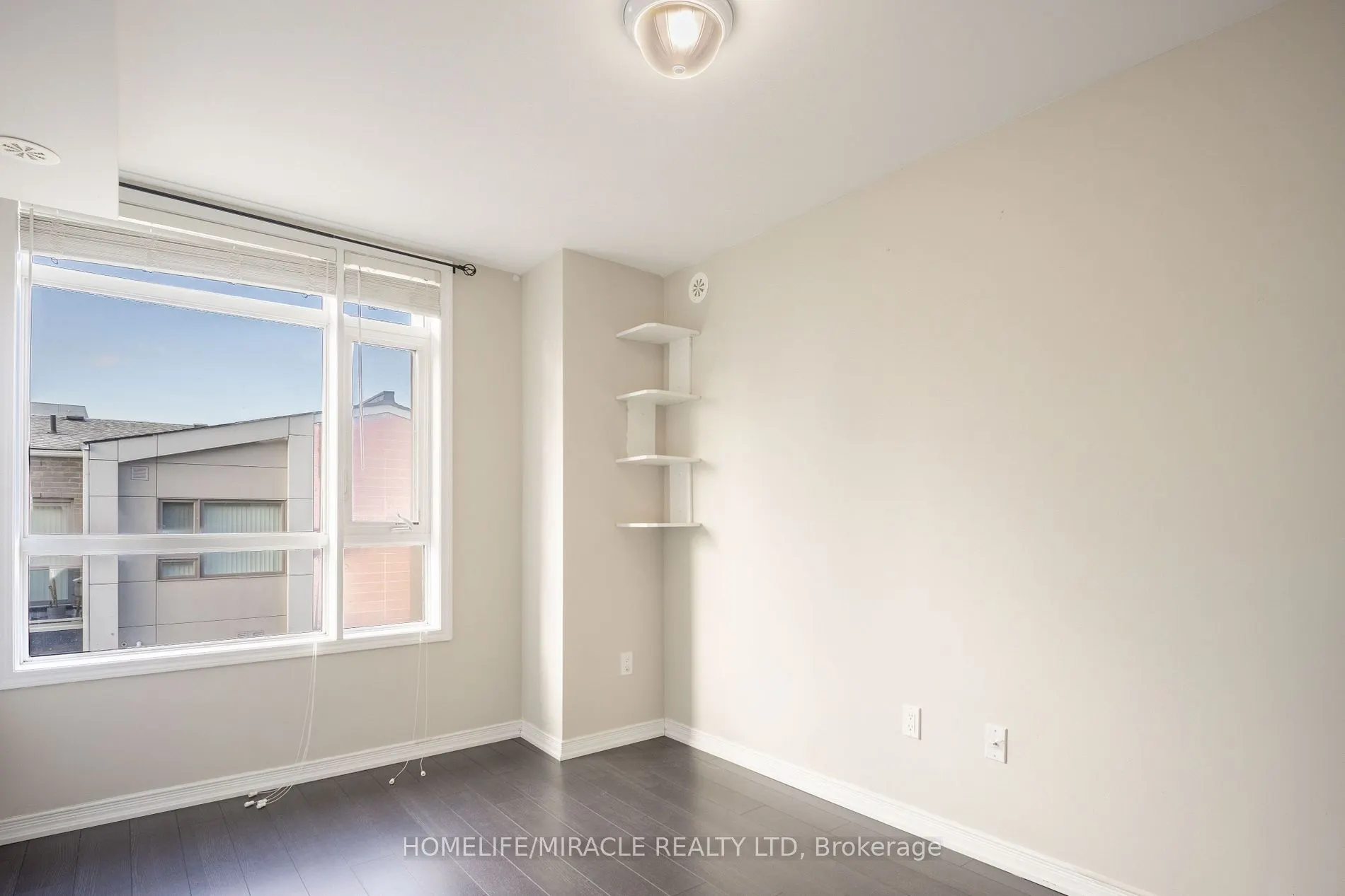 80 Orchid Place Dr, #307