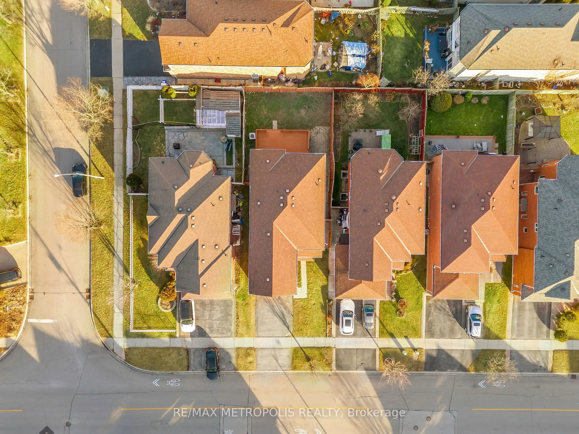 345 Old Harwood Ave