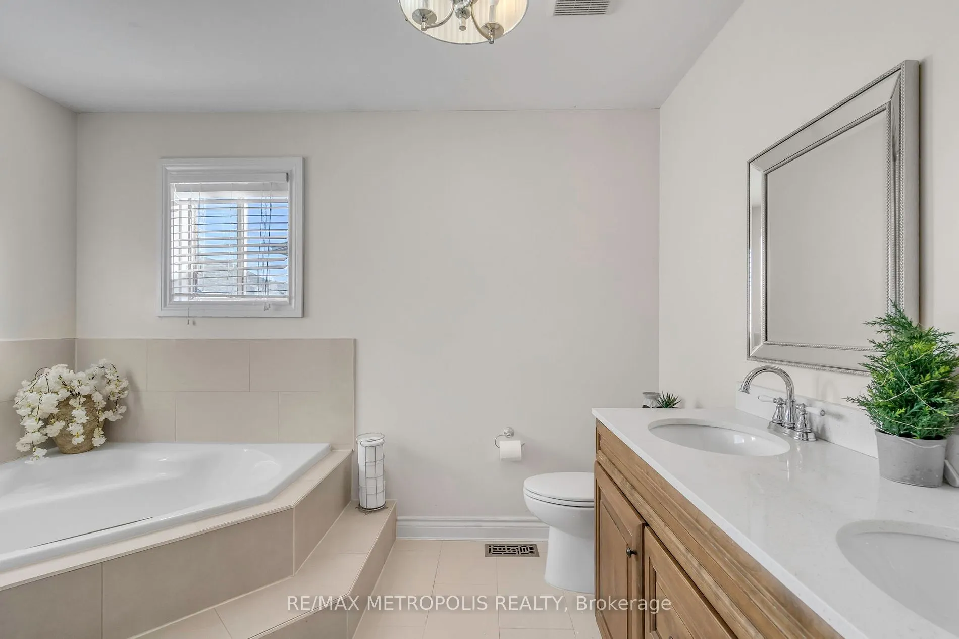 345 Old Harwood Ave