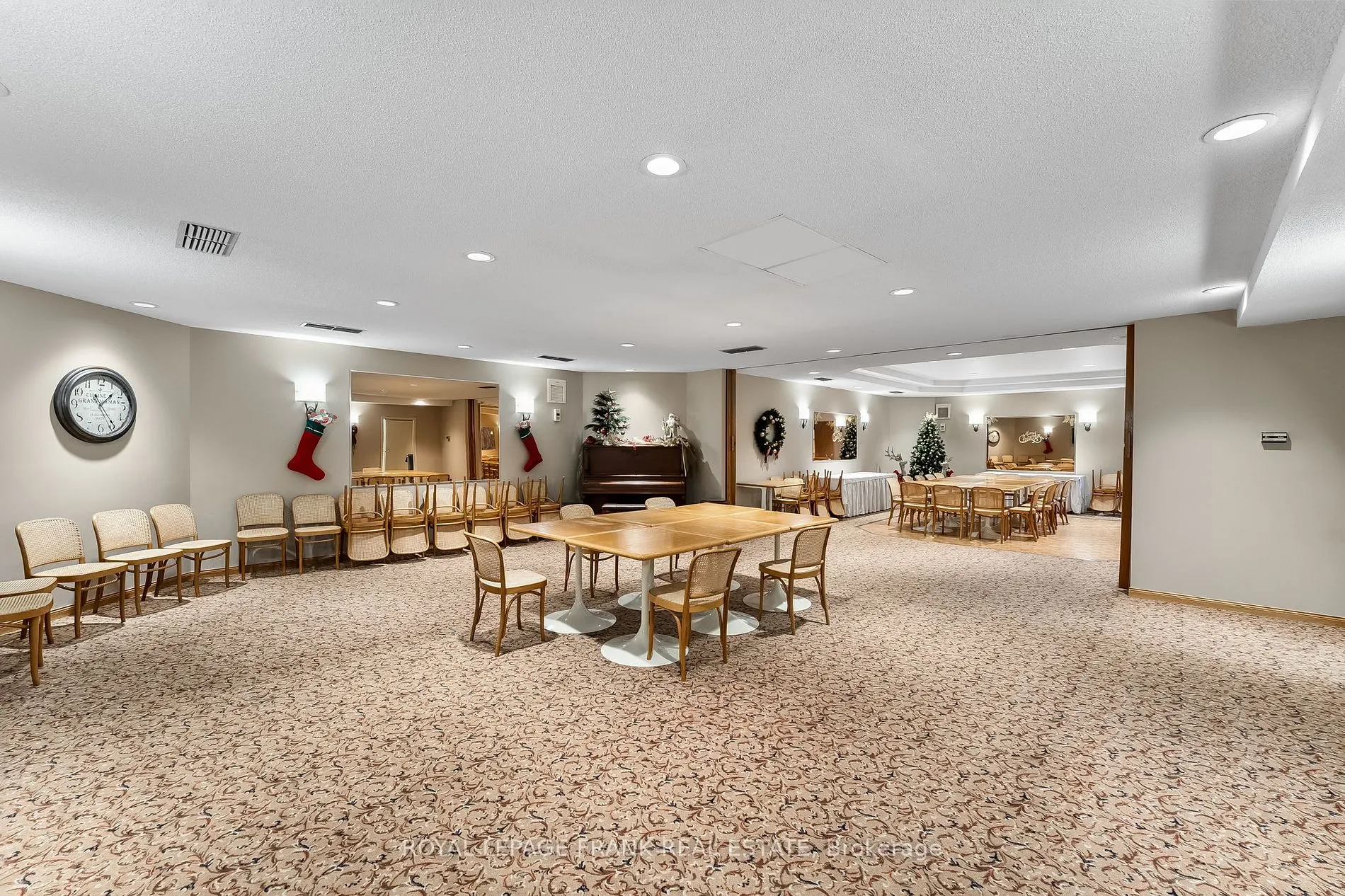 900 Wilson Rd N, #1204