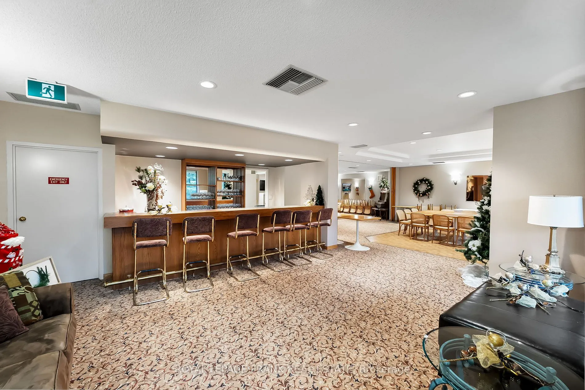 900 Wilson Rd N, #1204