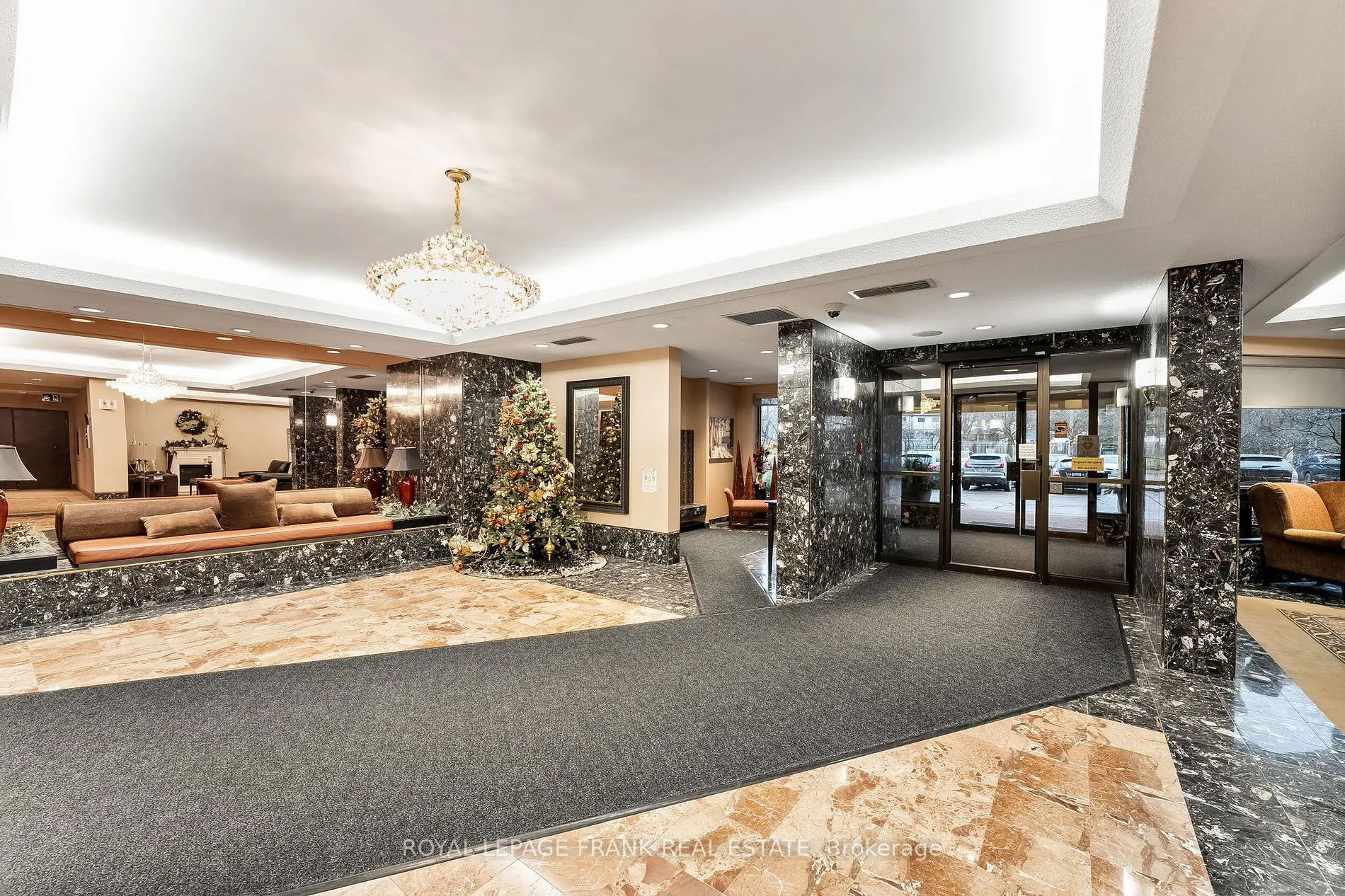 900 Wilson Rd N, #1204