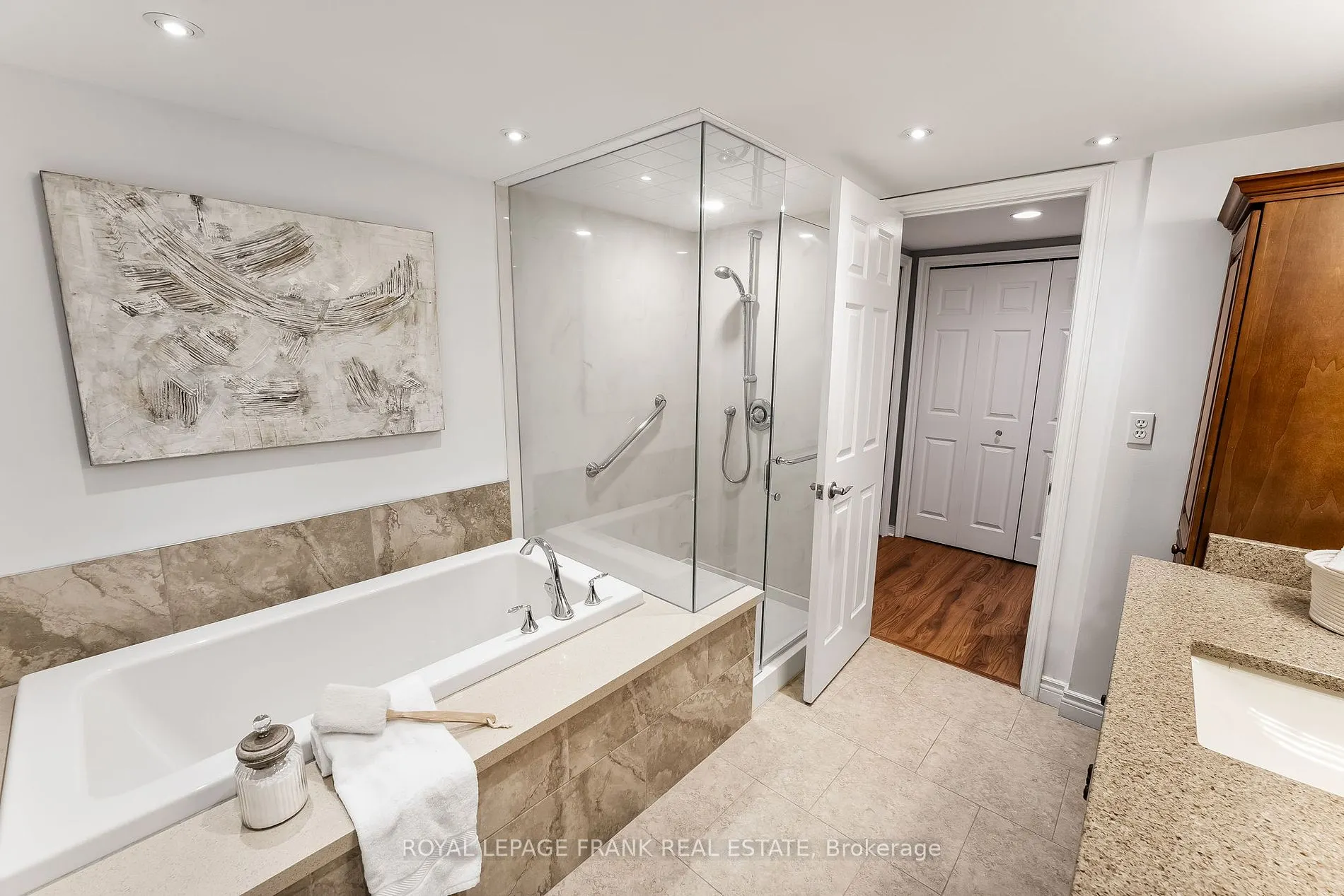 900 Wilson Rd N, #1204