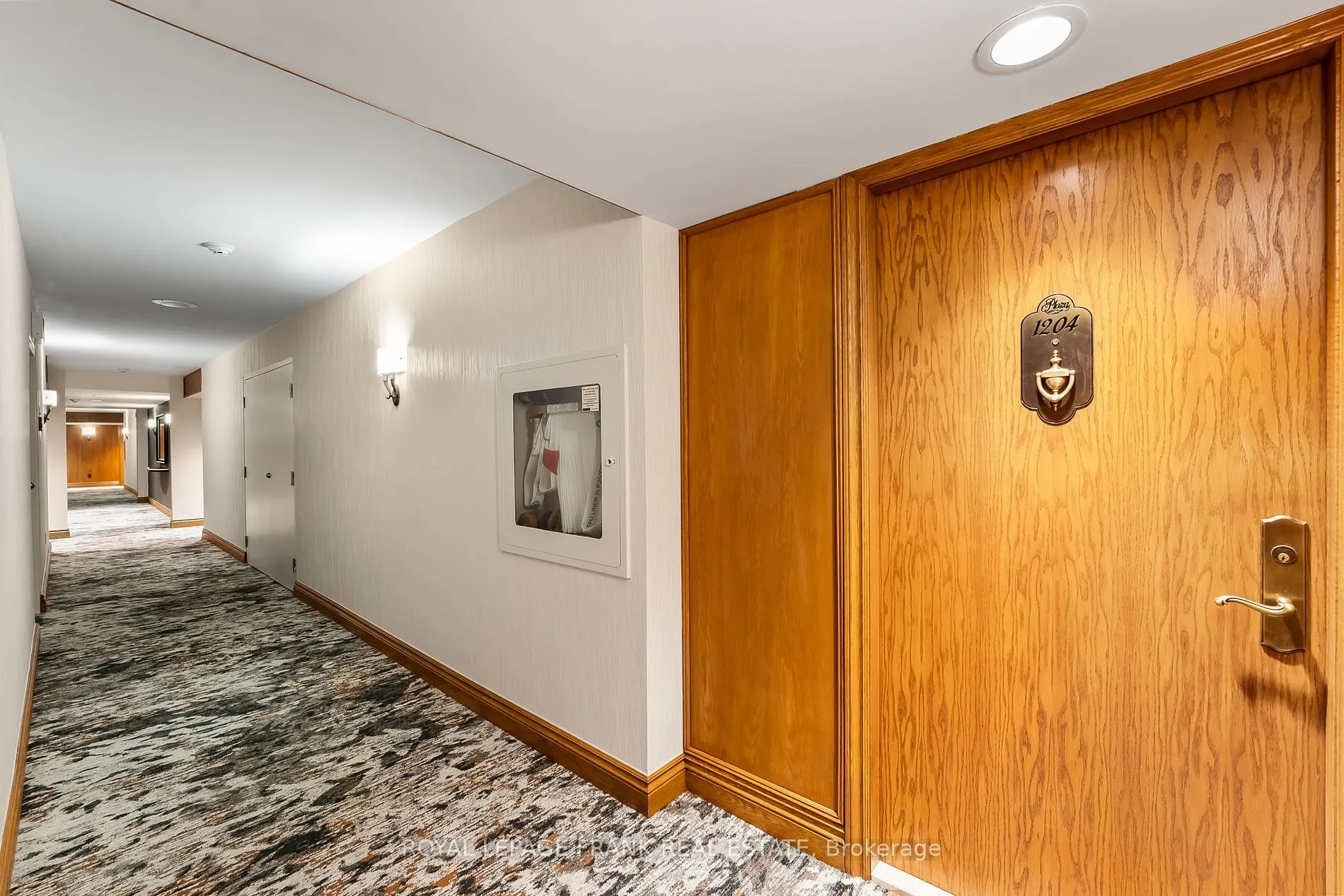 900 Wilson Rd N, #1204