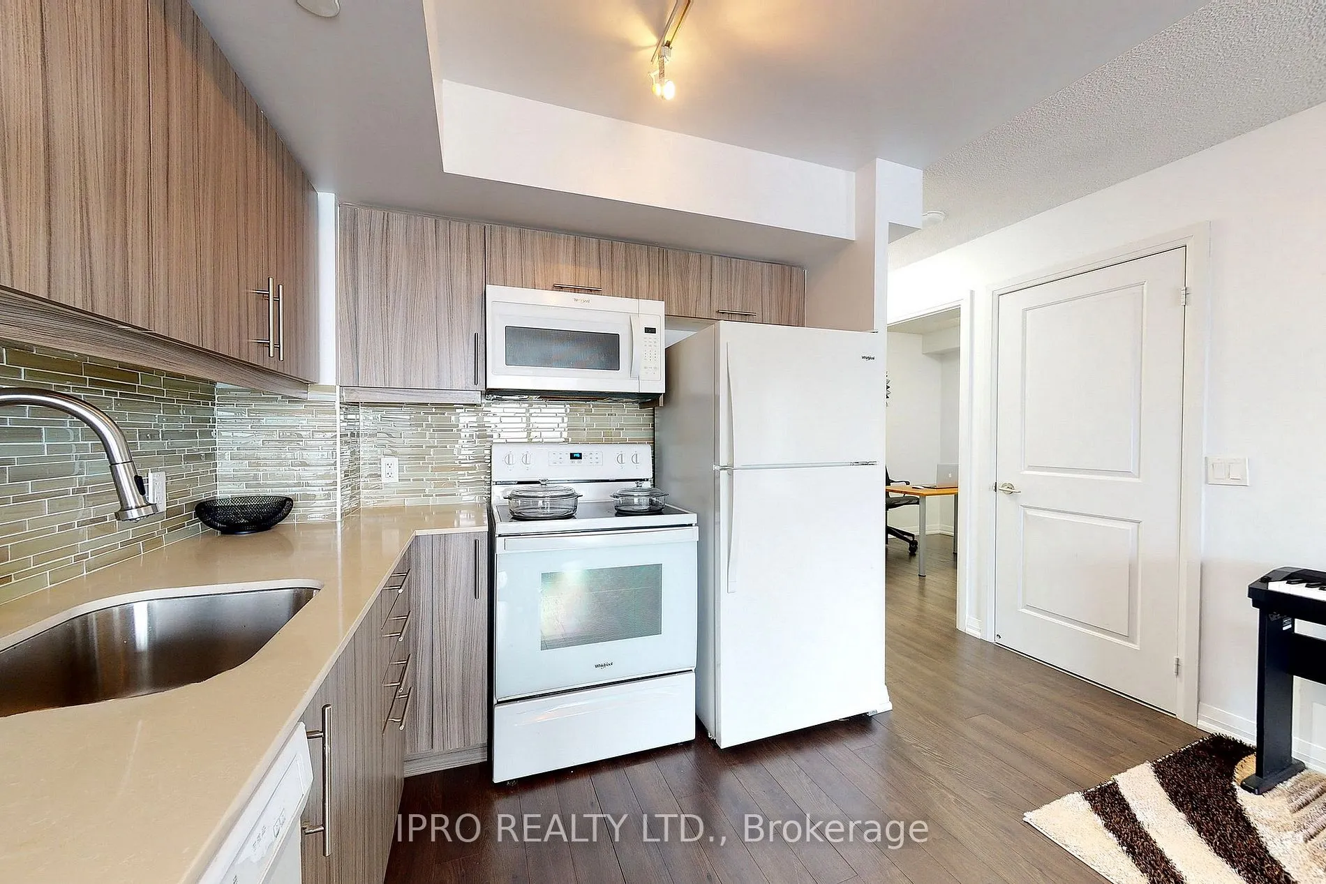30 Meadowglen Pl, #515