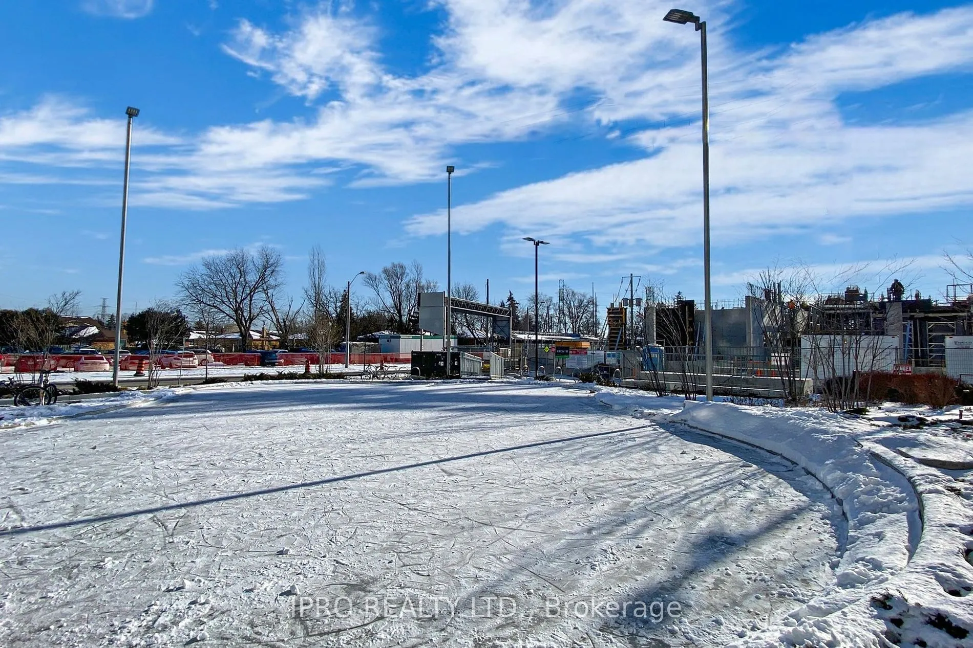 30 Meadowglen Pl, #515