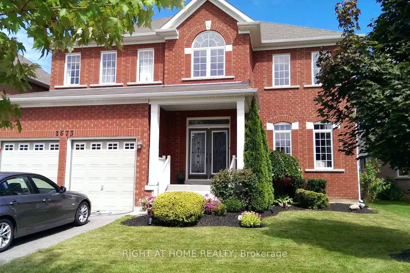 1673 Ballantrae Dr
