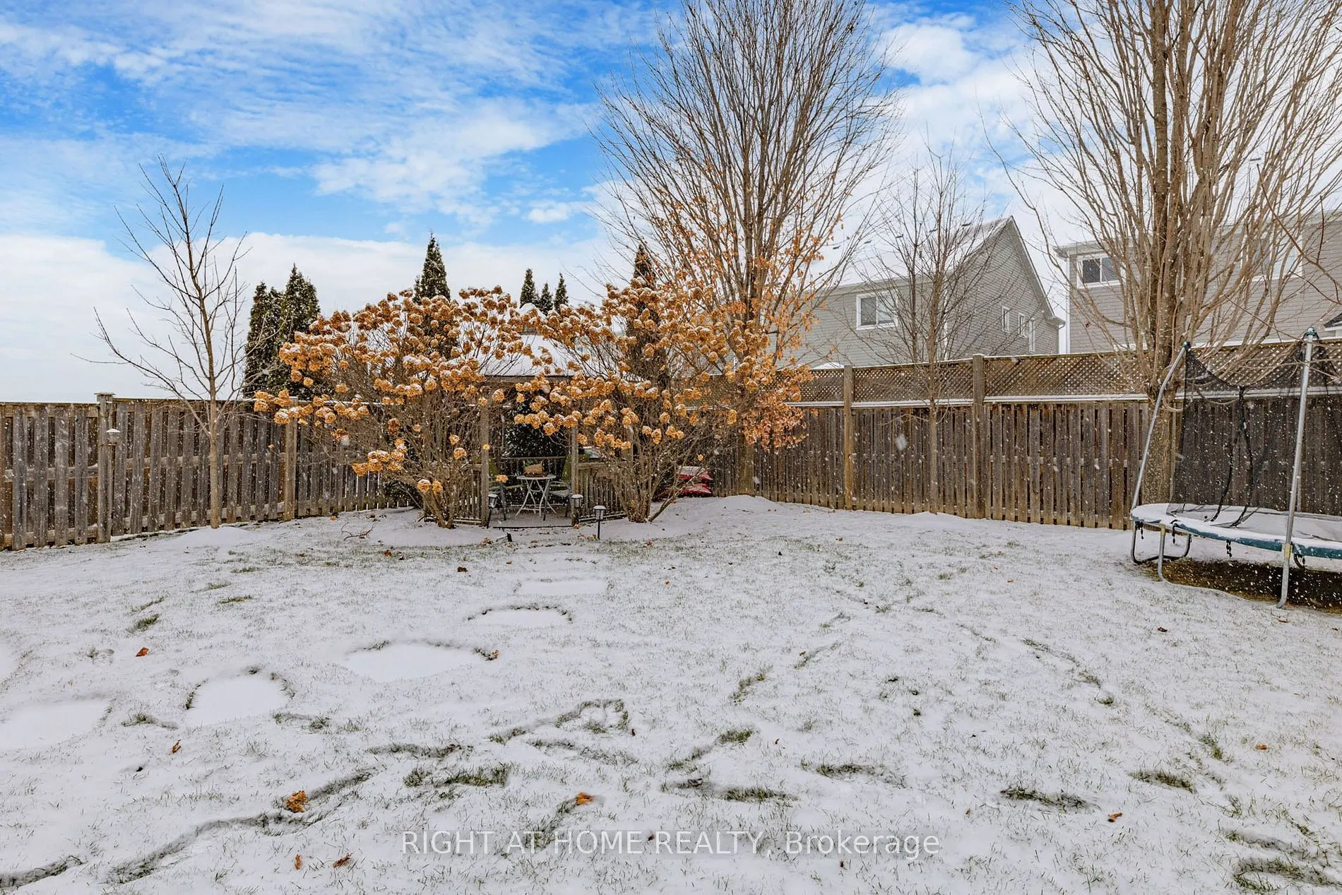 1673 Ballantrae Dr