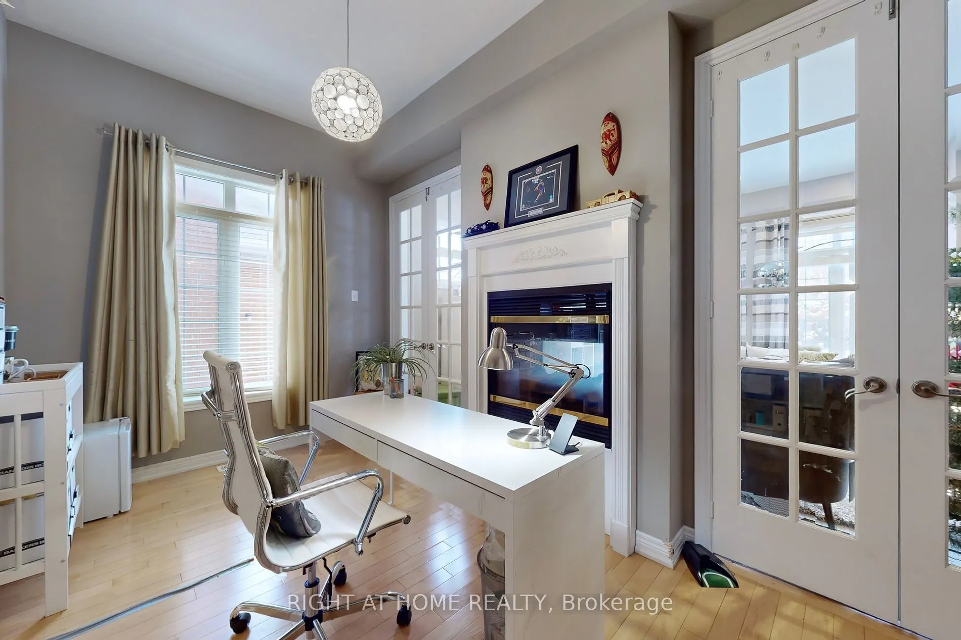 1673 Ballantrae Dr