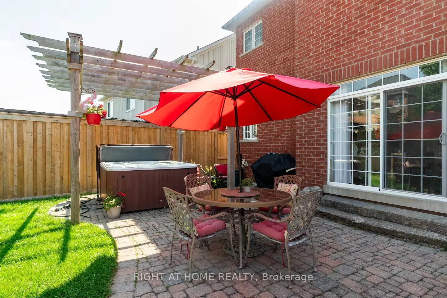 1673 Ballantrae Dr