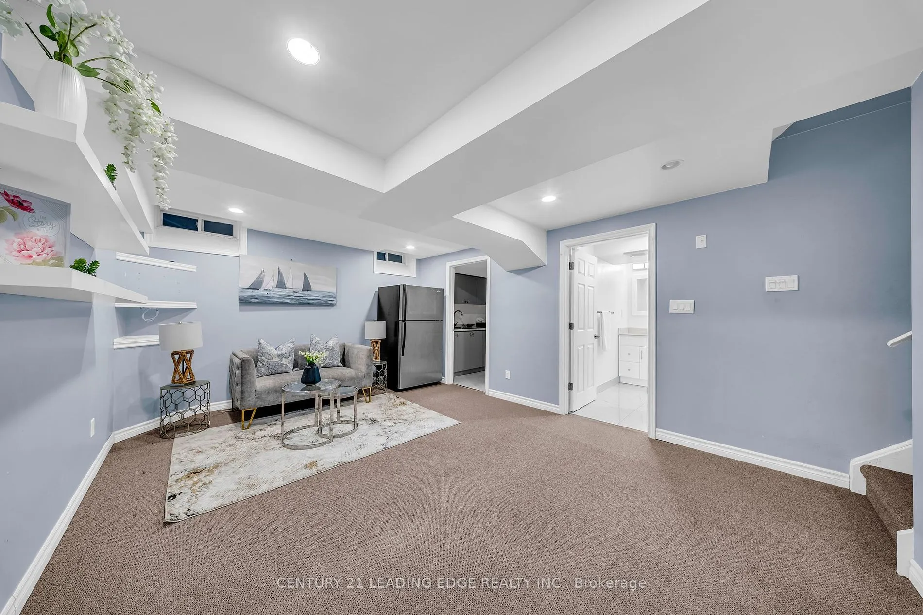 12 Styles Cres