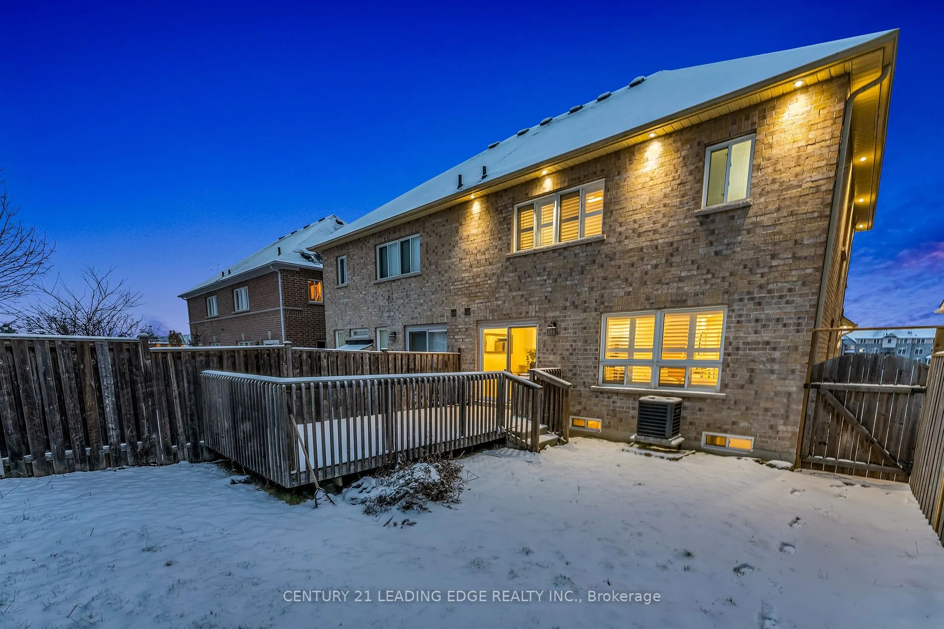 12 Styles Cres