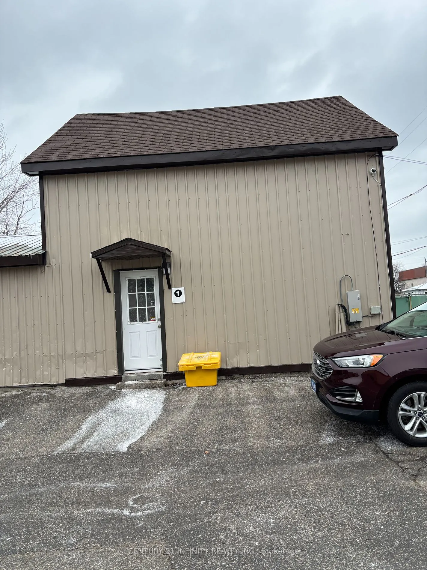 200 Valencia Rd, #1