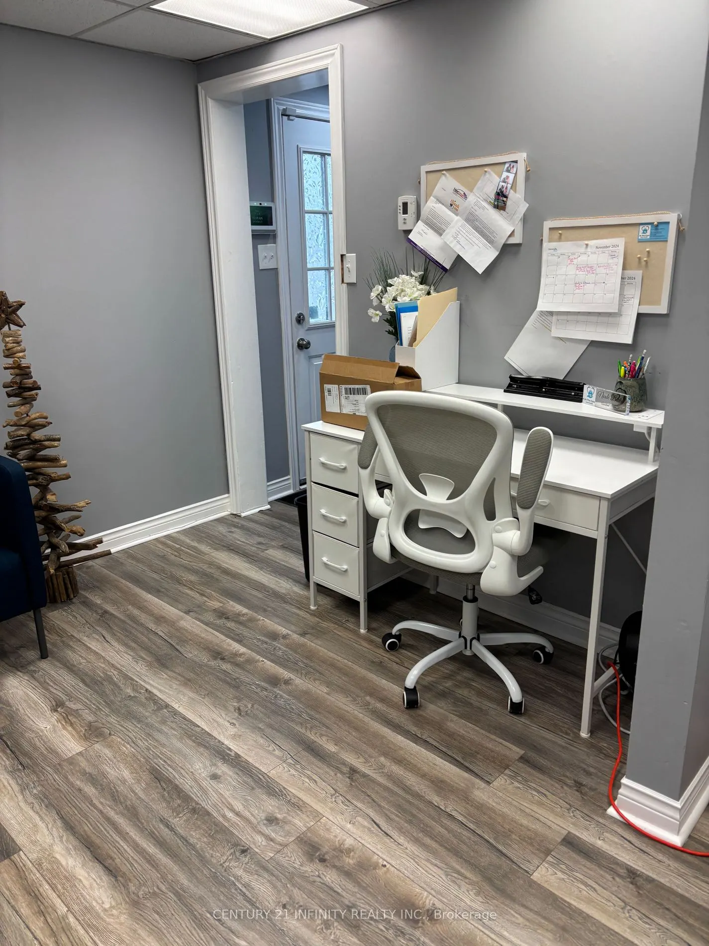 200 Valencia Rd, #1