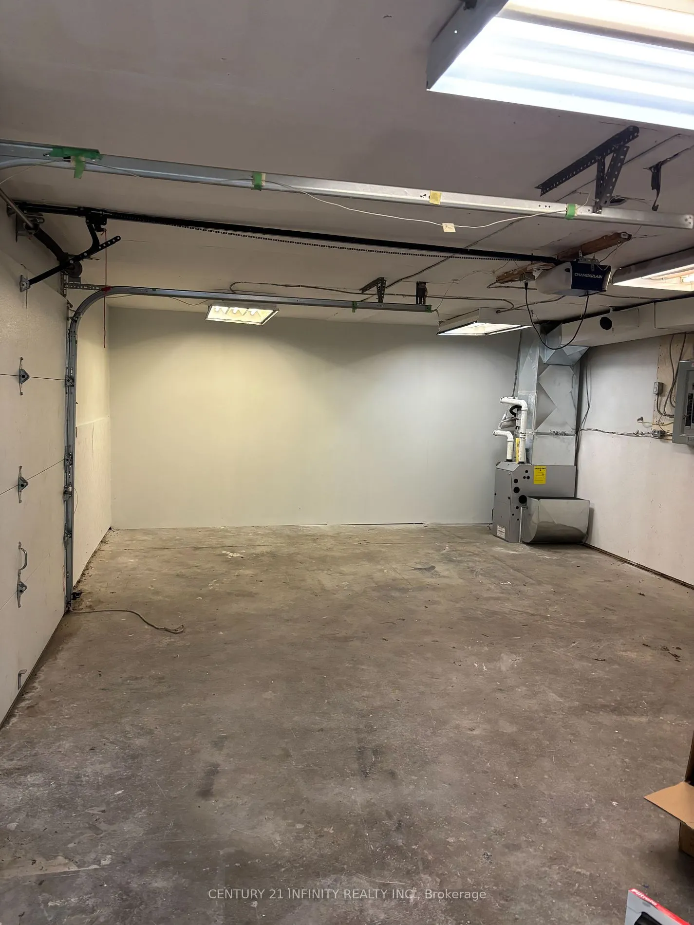 200 Valencia Rd, #1