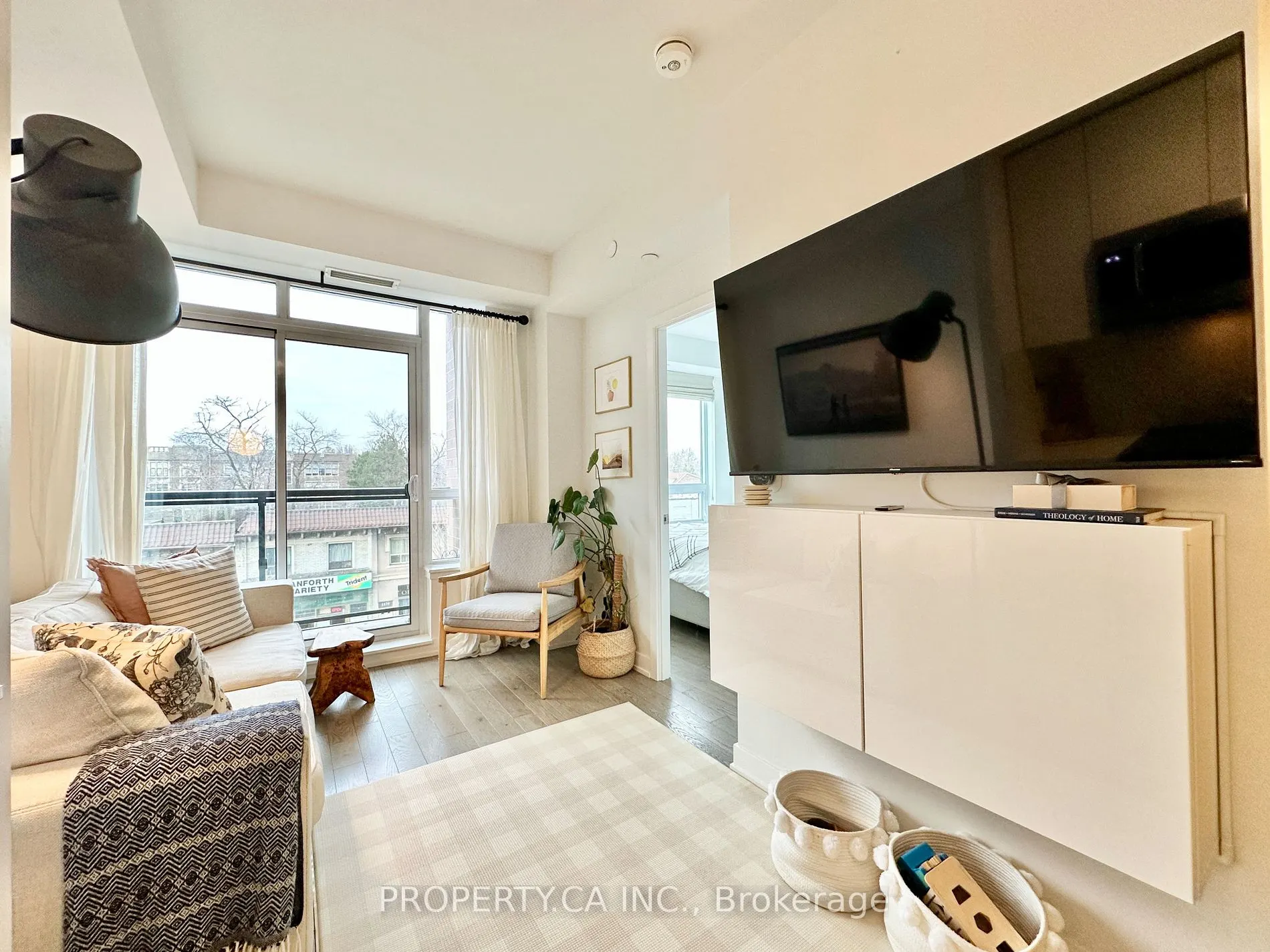 630 Greenwood Ave, #309