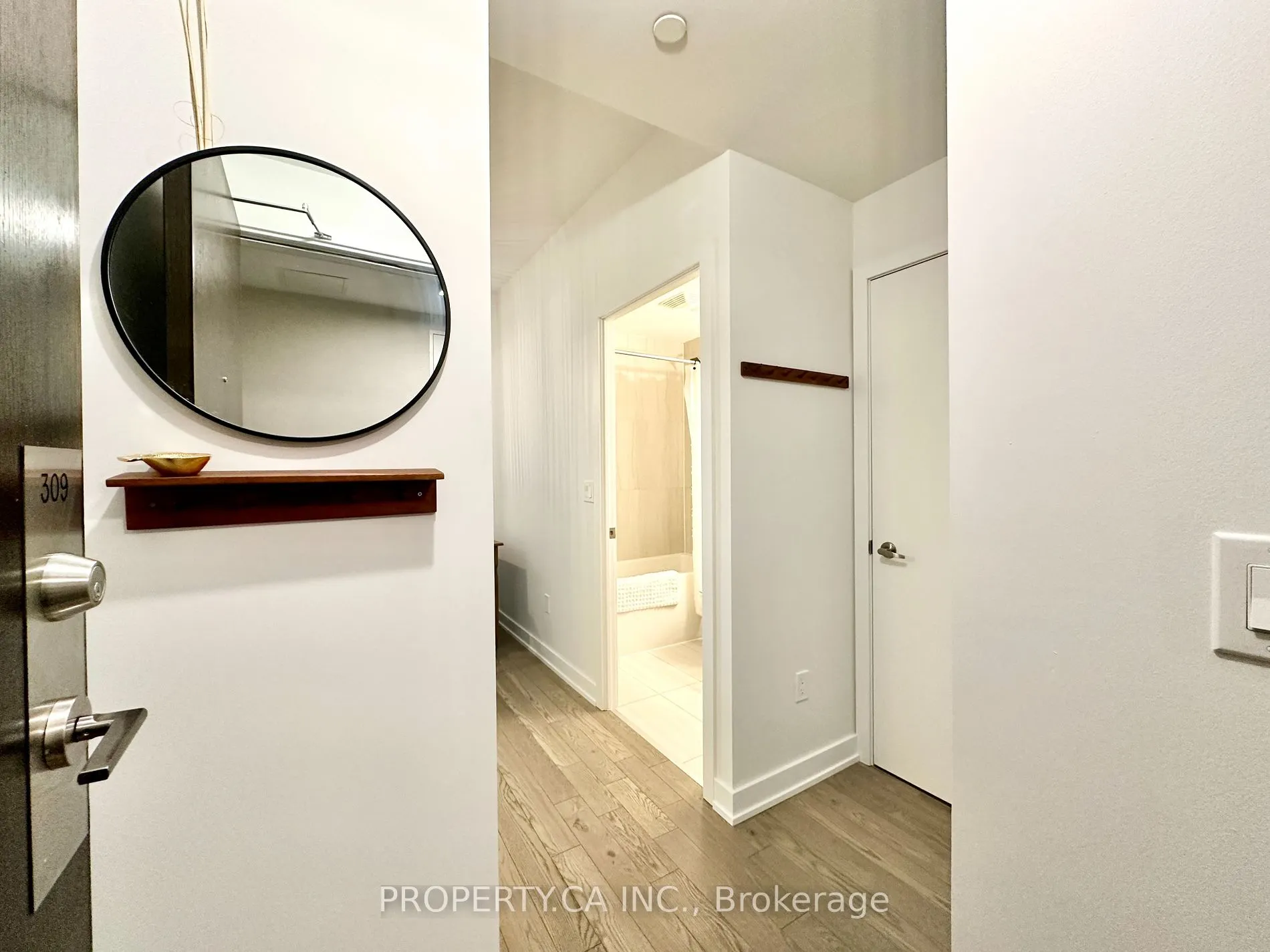 630 Greenwood Ave, #309