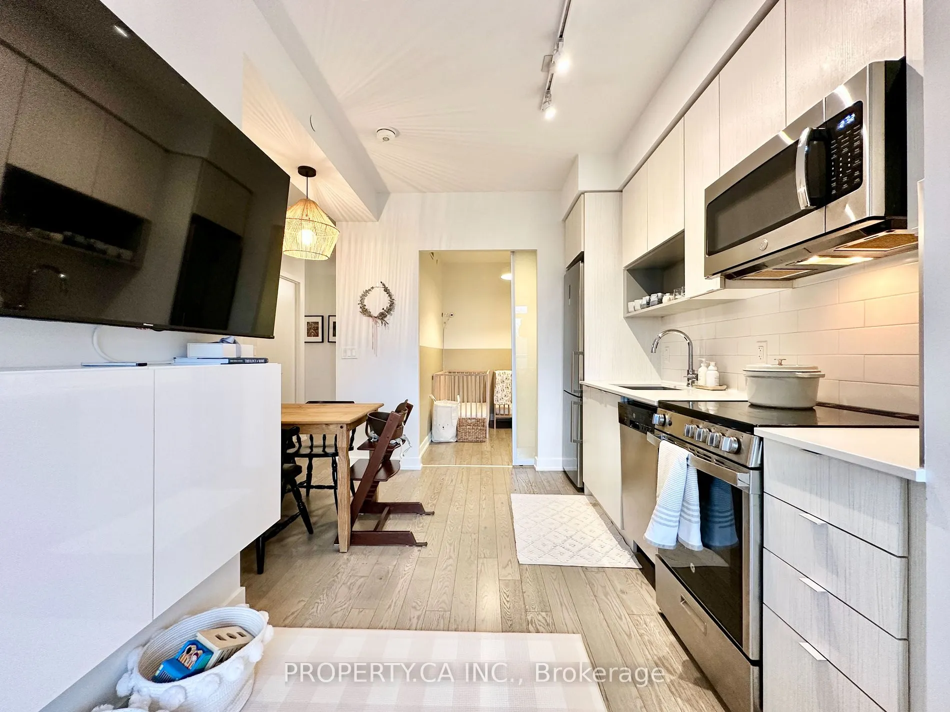 630 Greenwood Ave, #309