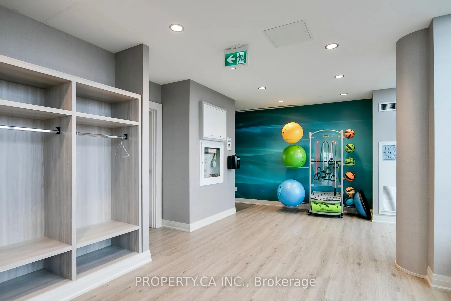630 Greenwood Ave, #309