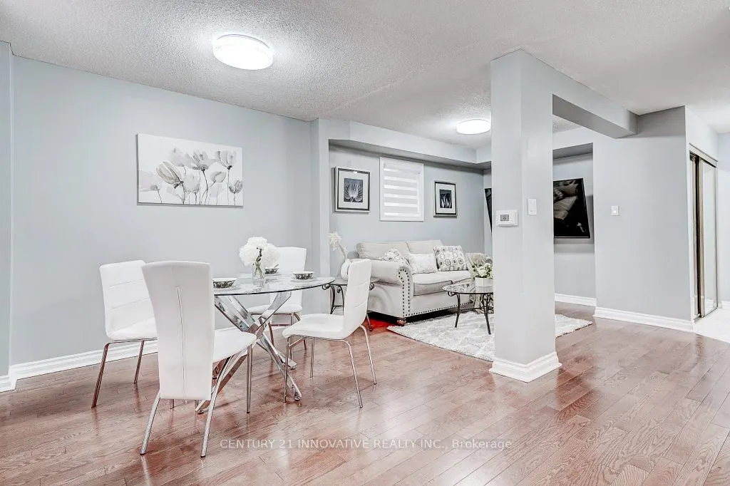 118 Radford Dr