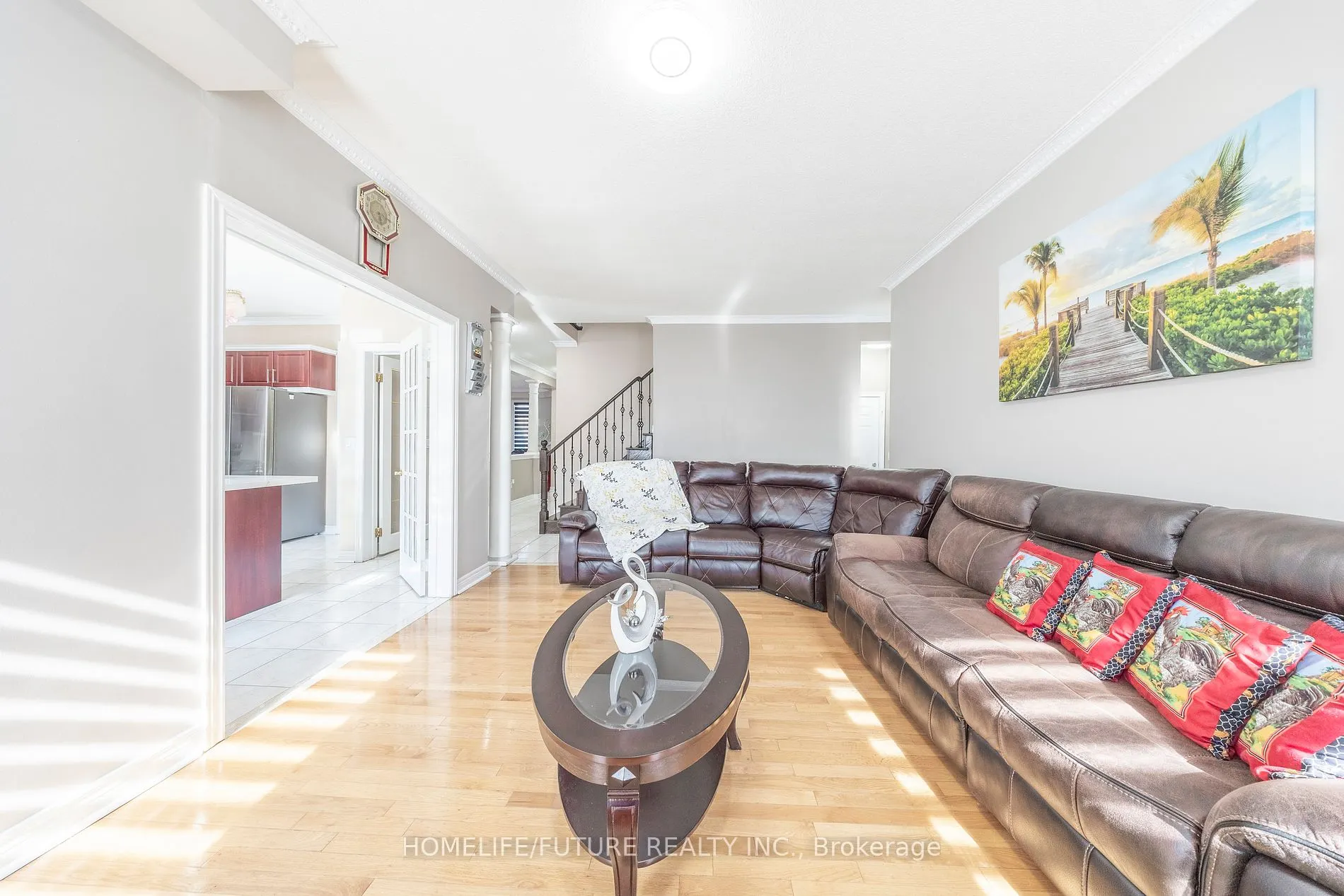 636 Staines Rd