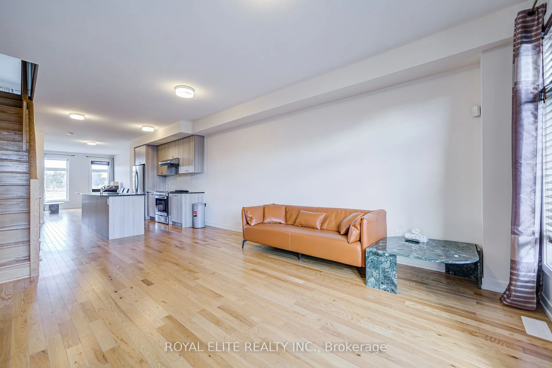 2656 Castlegate Crossing