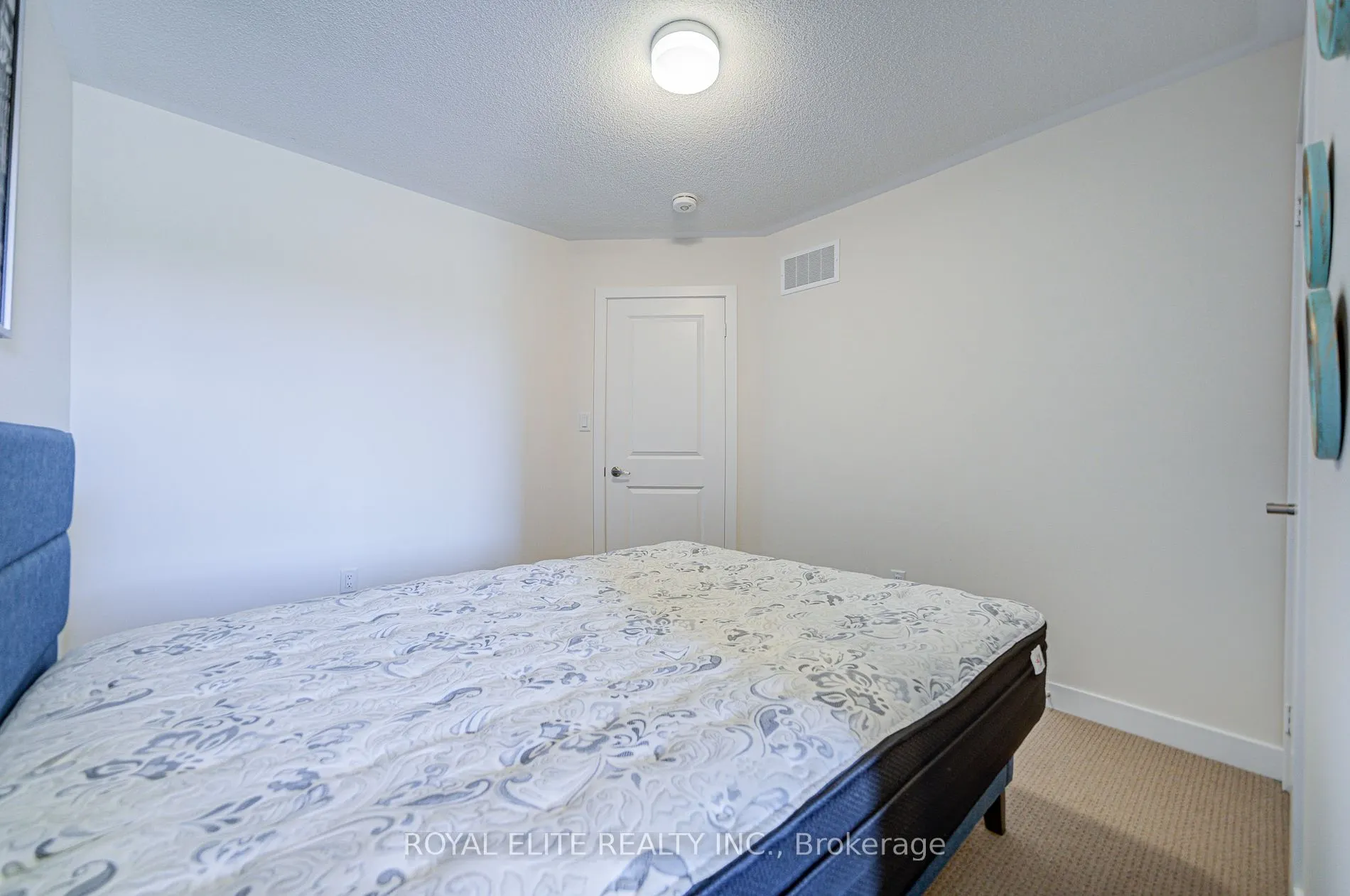 2656 Castlegate Crossing
