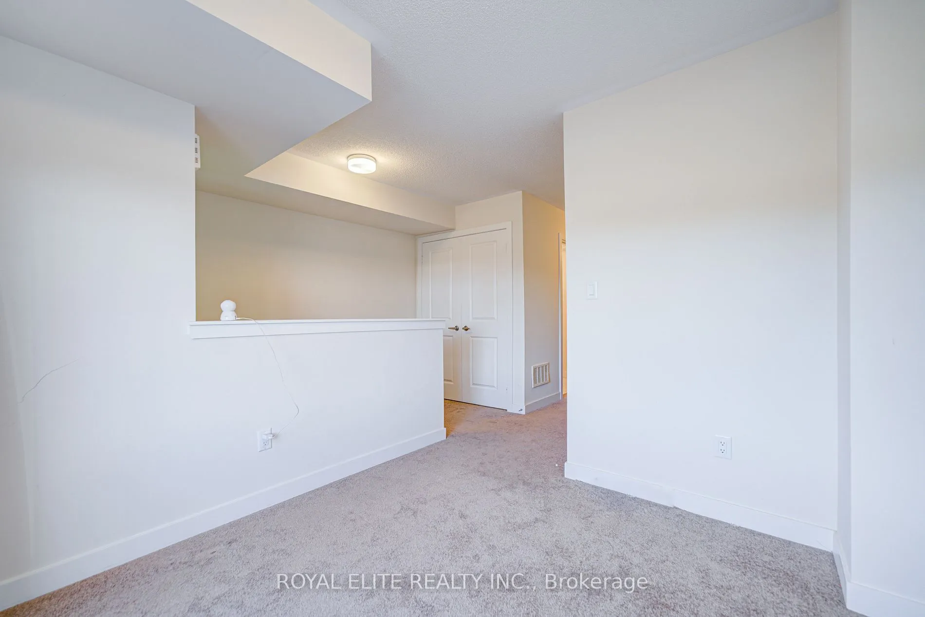 2656 Castlegate Crossing