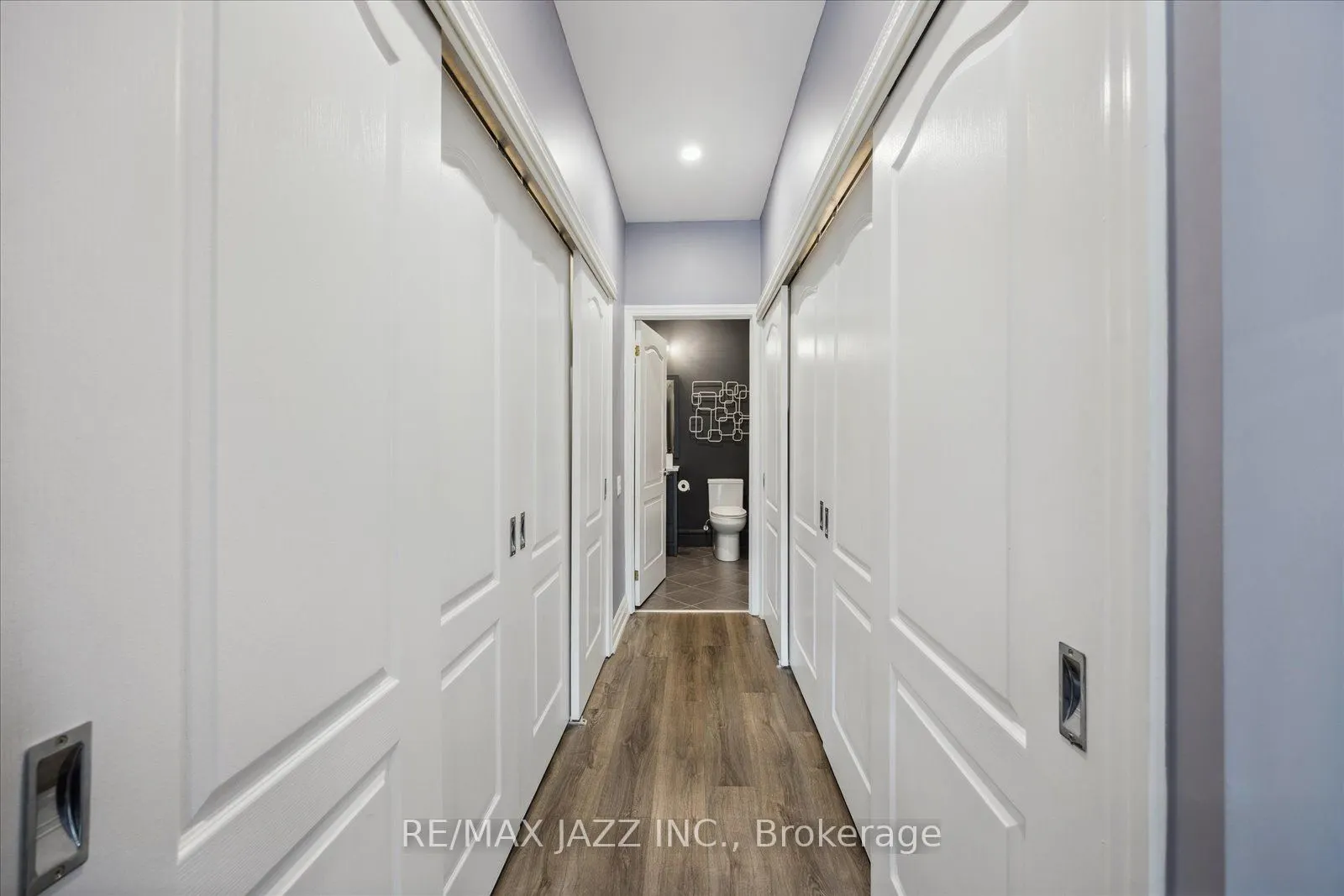 44 Bond St W, #608