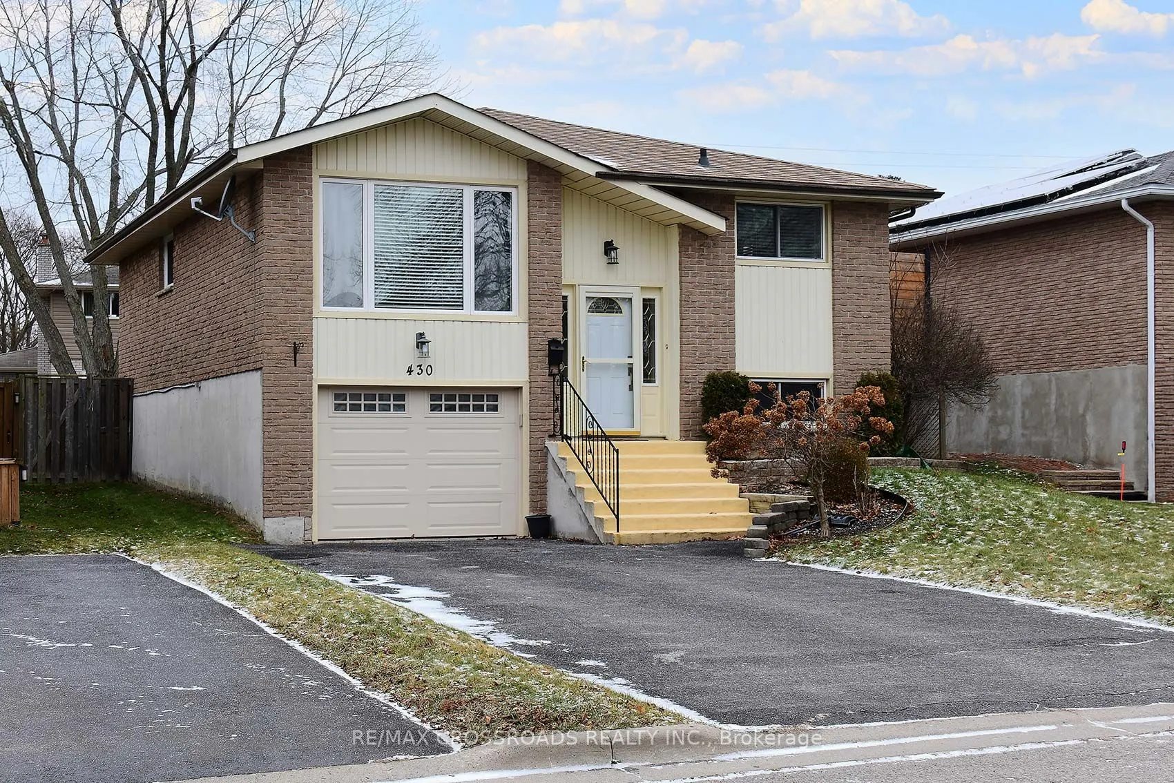 430 Paddington Cres