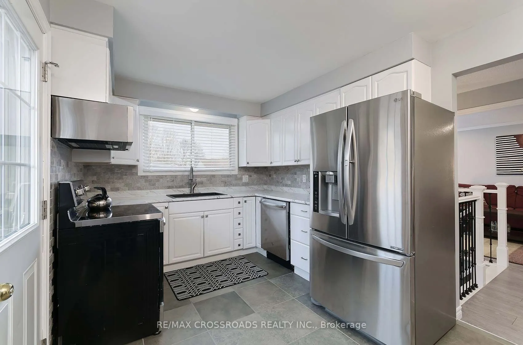 430 Paddington Cres