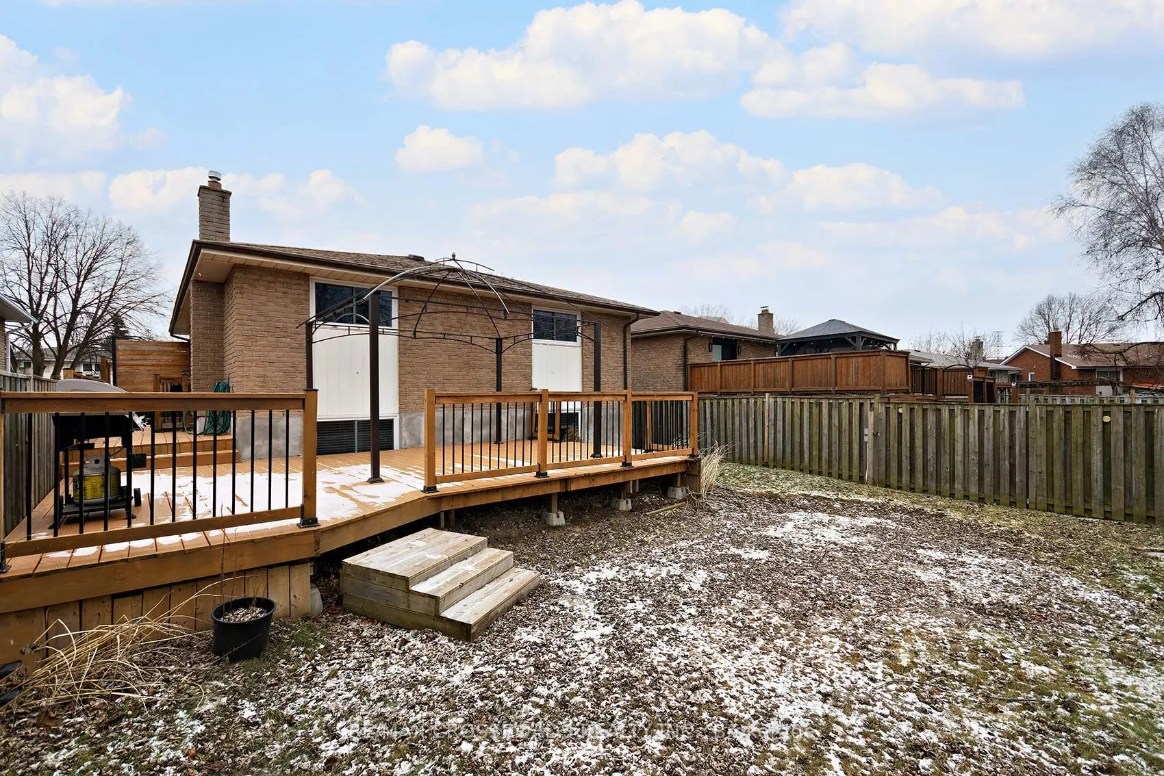 430 Paddington Cres