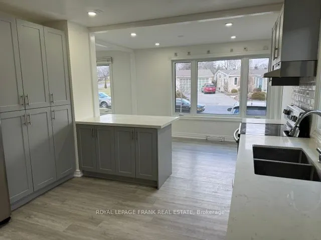 181 Southlawn Ave