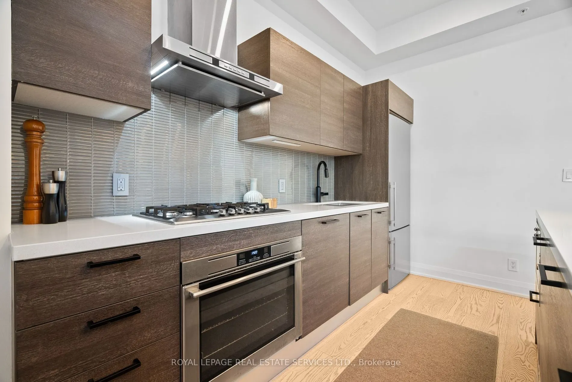 2 Bellefair Ave, #208