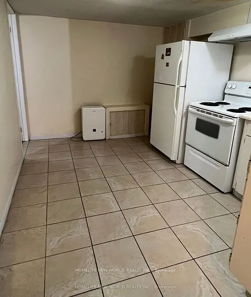 32 Kecala Rd, #Bsmt