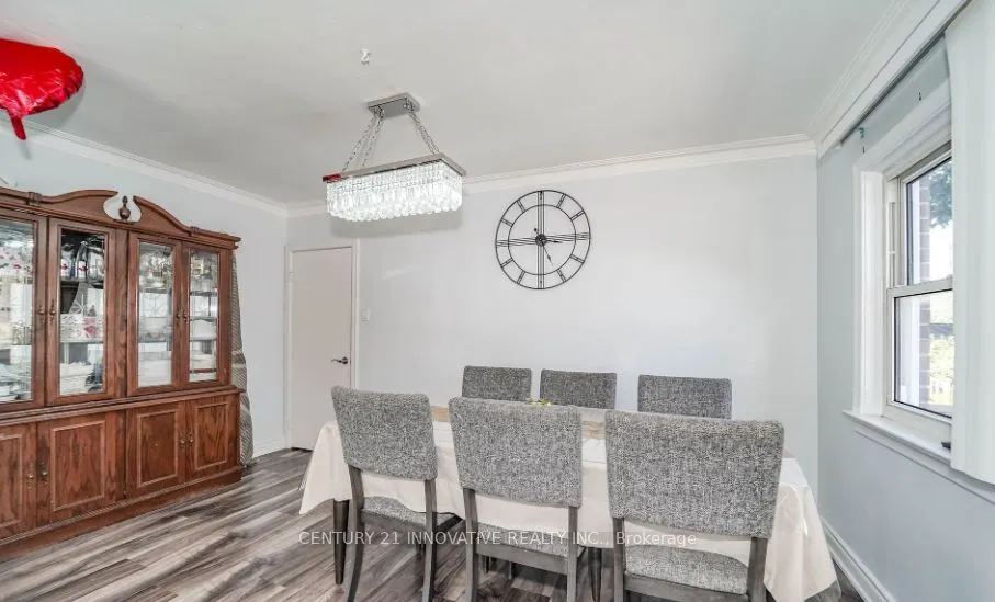50 Mackinac Cres