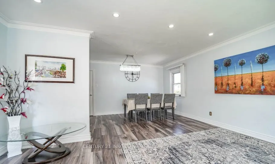 50 Mackinac Cres