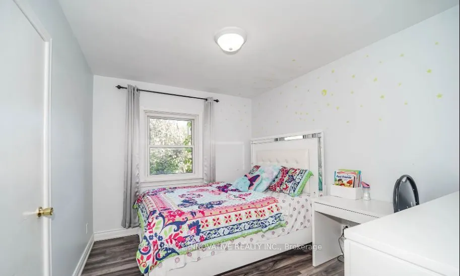 50 Mackinac Cres