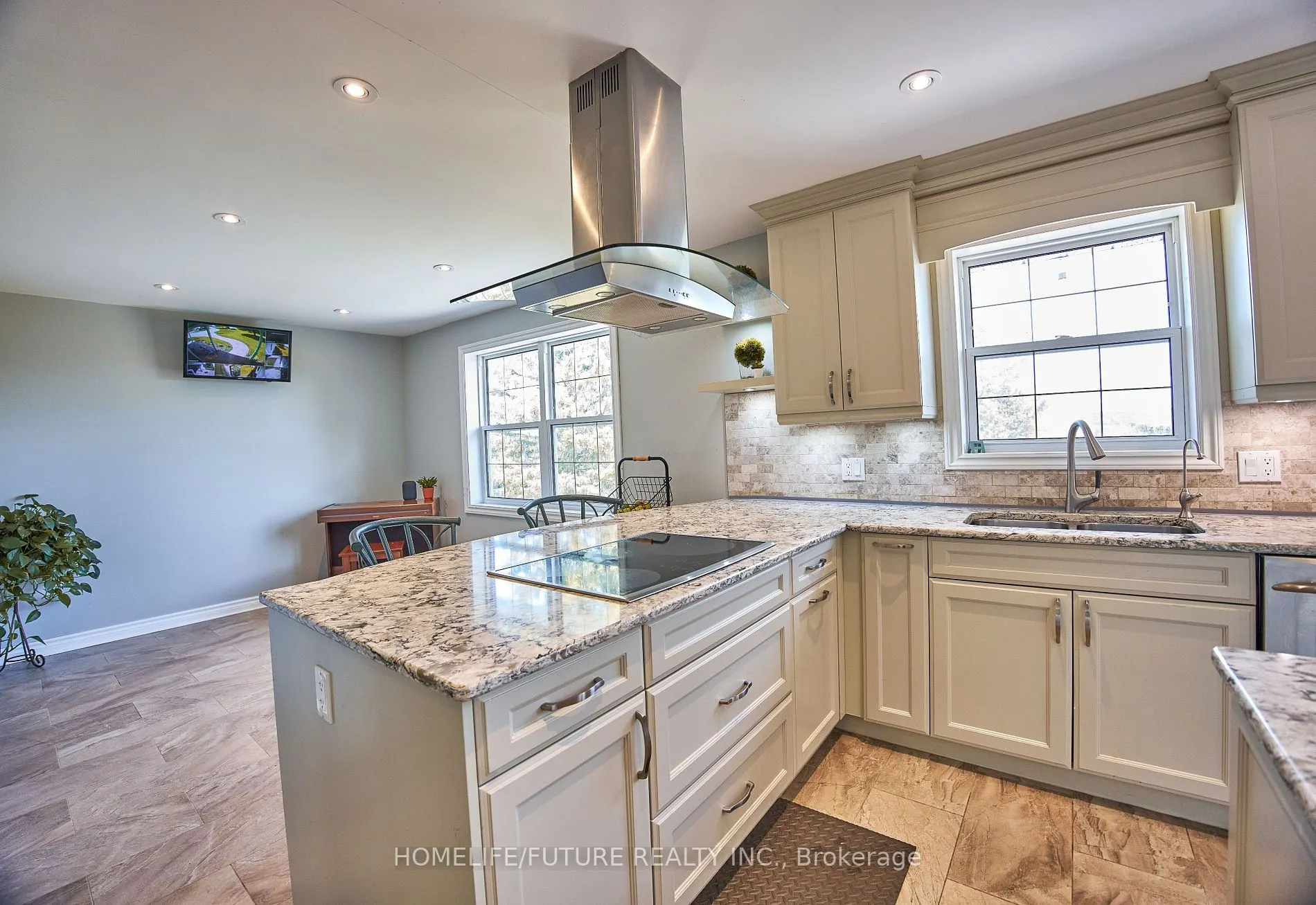 14201 Mclaughlin Rd